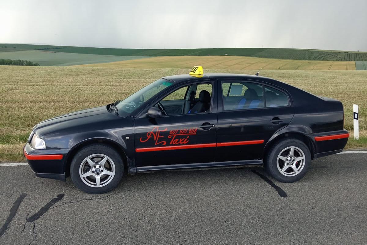 AE taxi