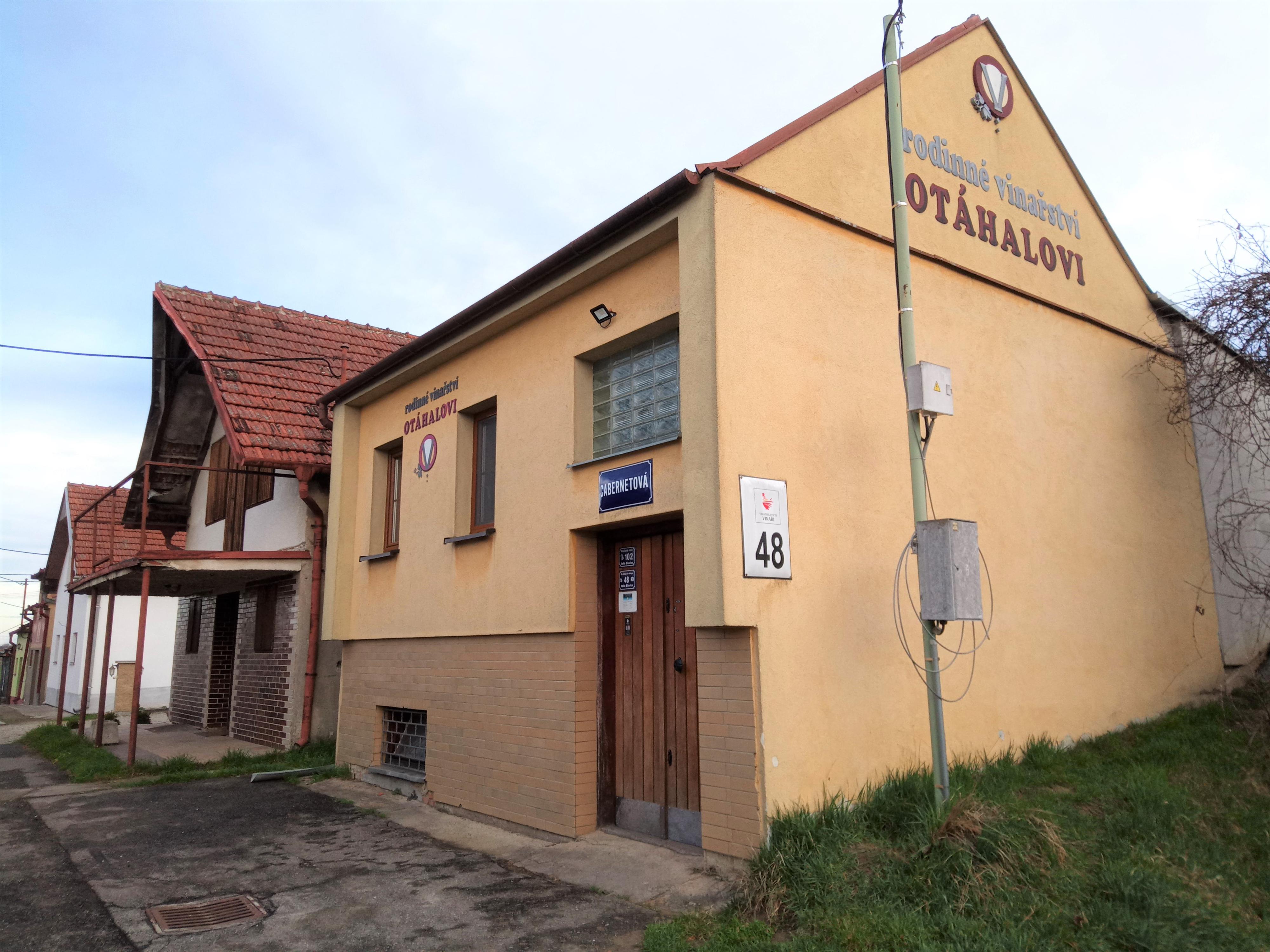 Rodinné vinařství Otáhalovi foto 3