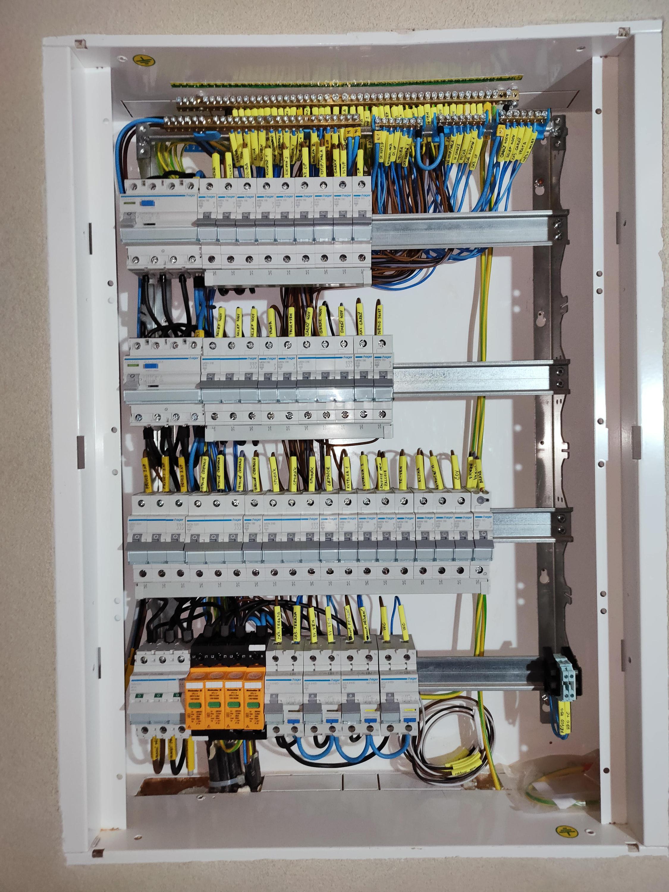 Elektroinstalace a opravy Richard Zedek foto 1