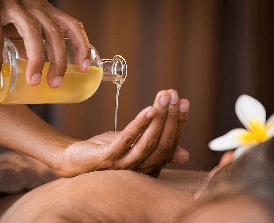 Olejová aromatická masáž