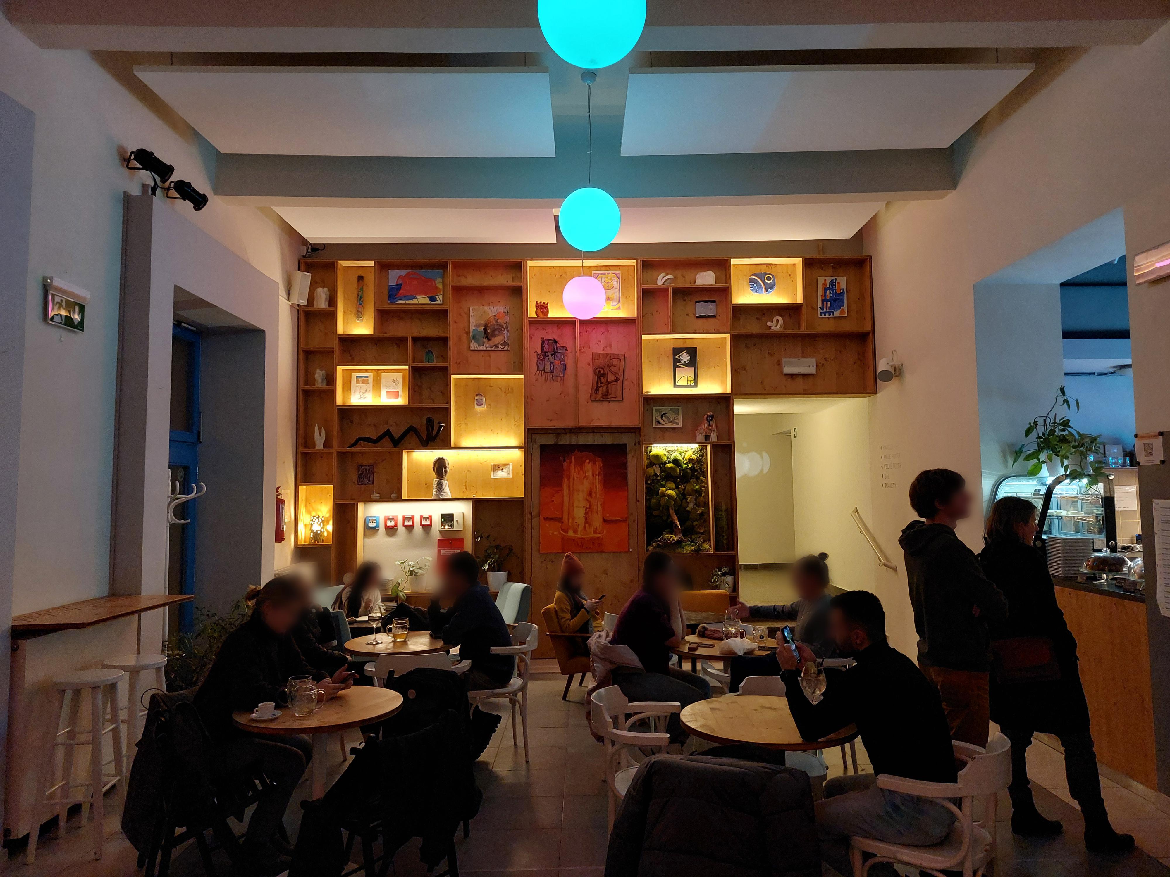 Kafe Vzlet foto 2