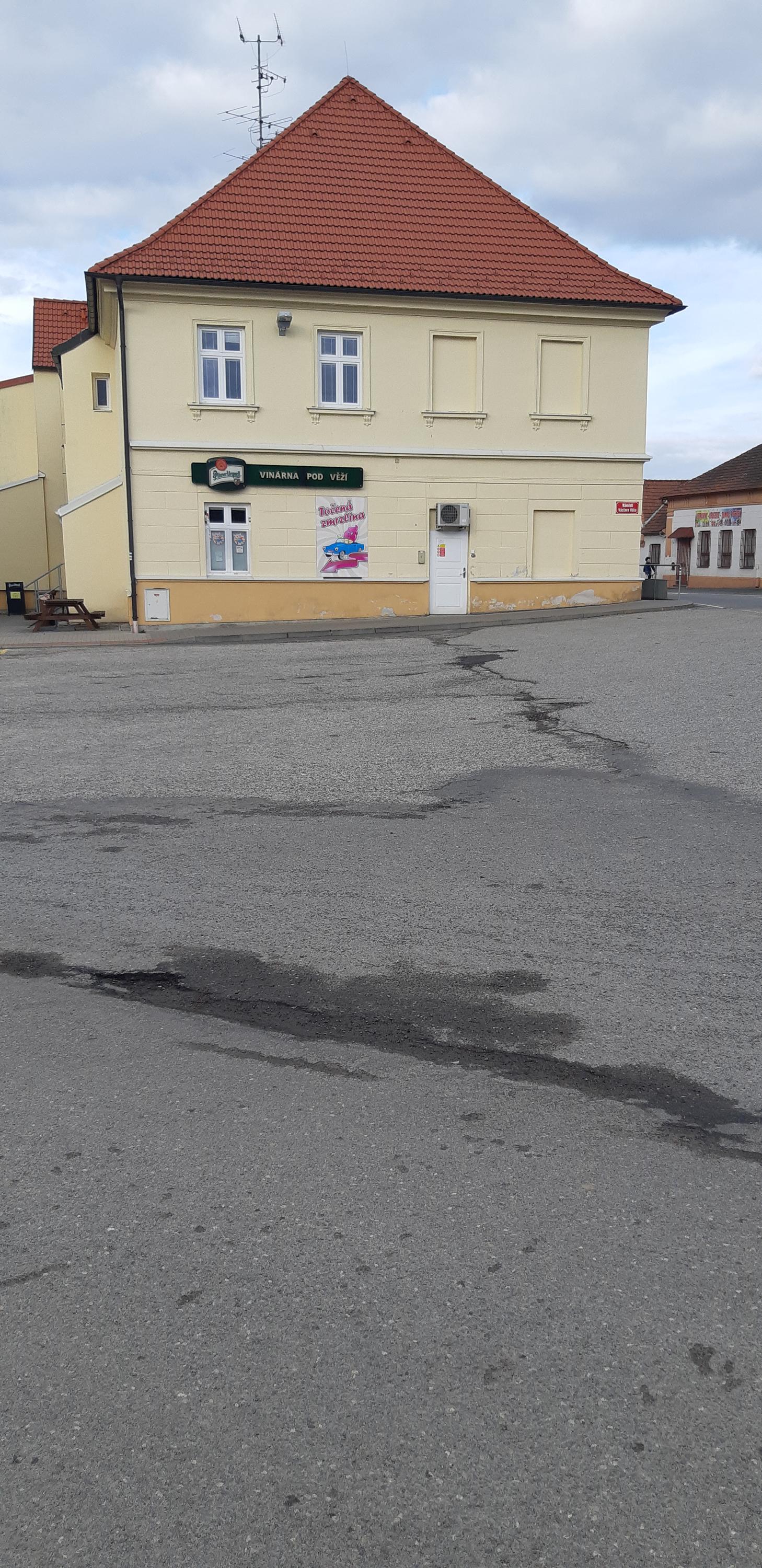 Vinárna Pod věží foto 2
