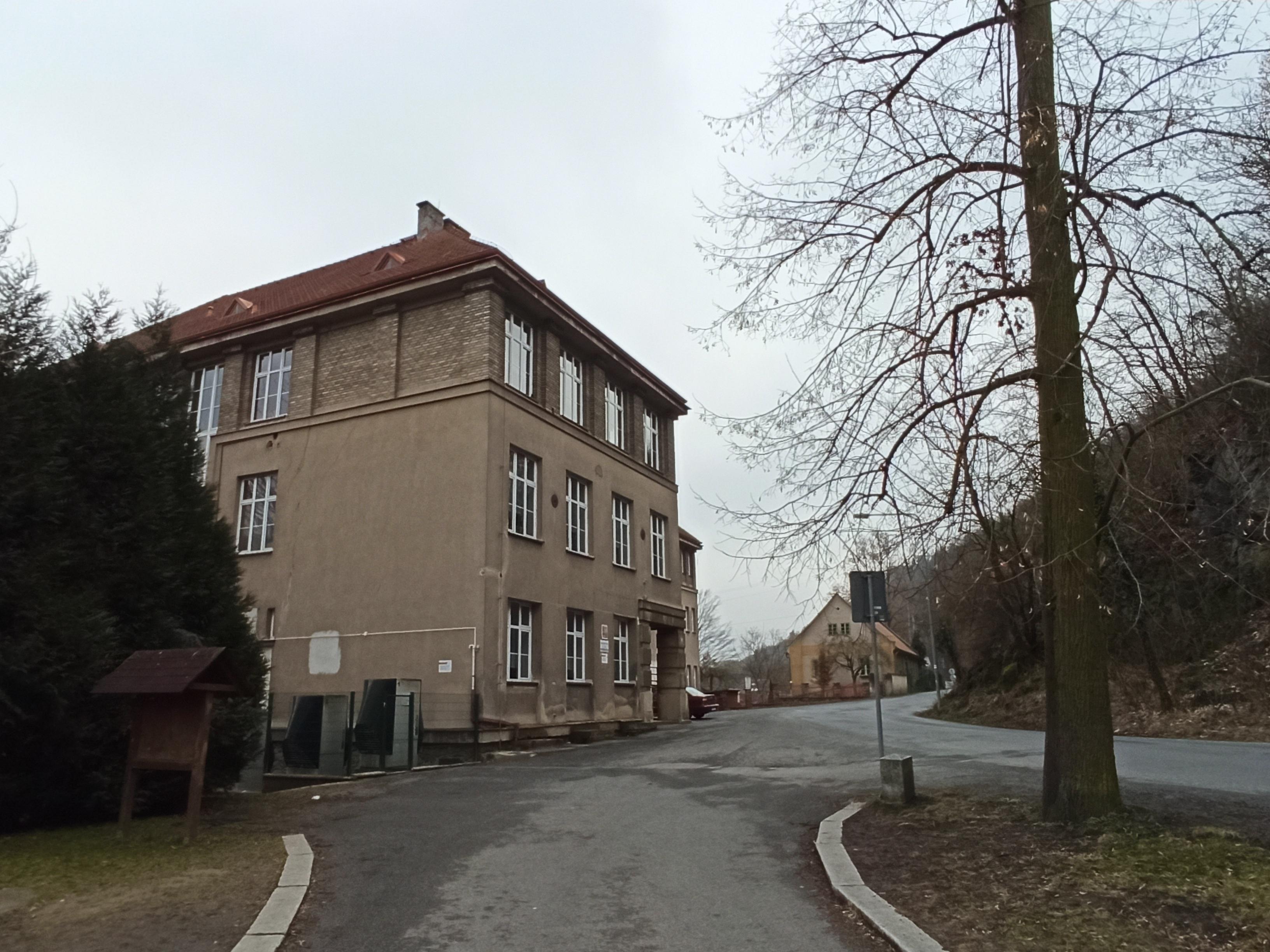 Základní škola a Mateřská škola Křivoklát foto 5