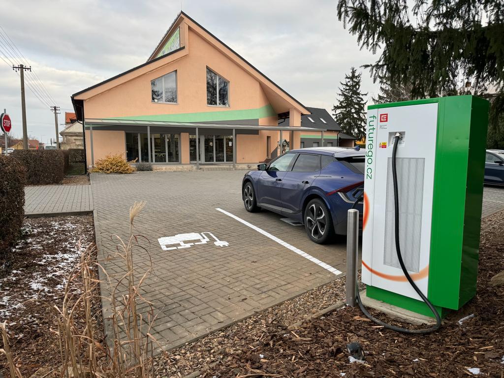 Nabíjecí stanice ČEZ