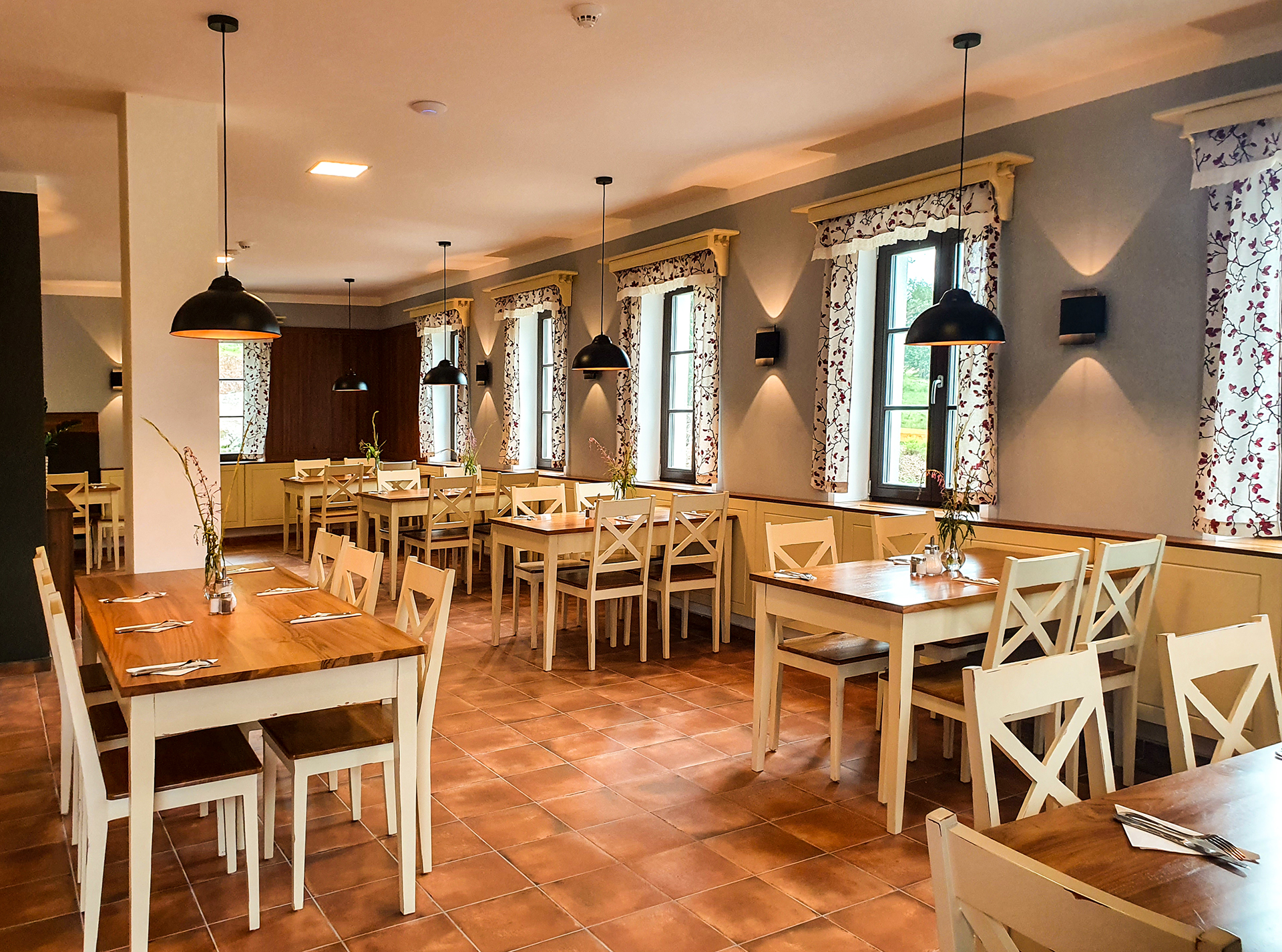 Restaurace Dvůr Lískový vrch foto 2
