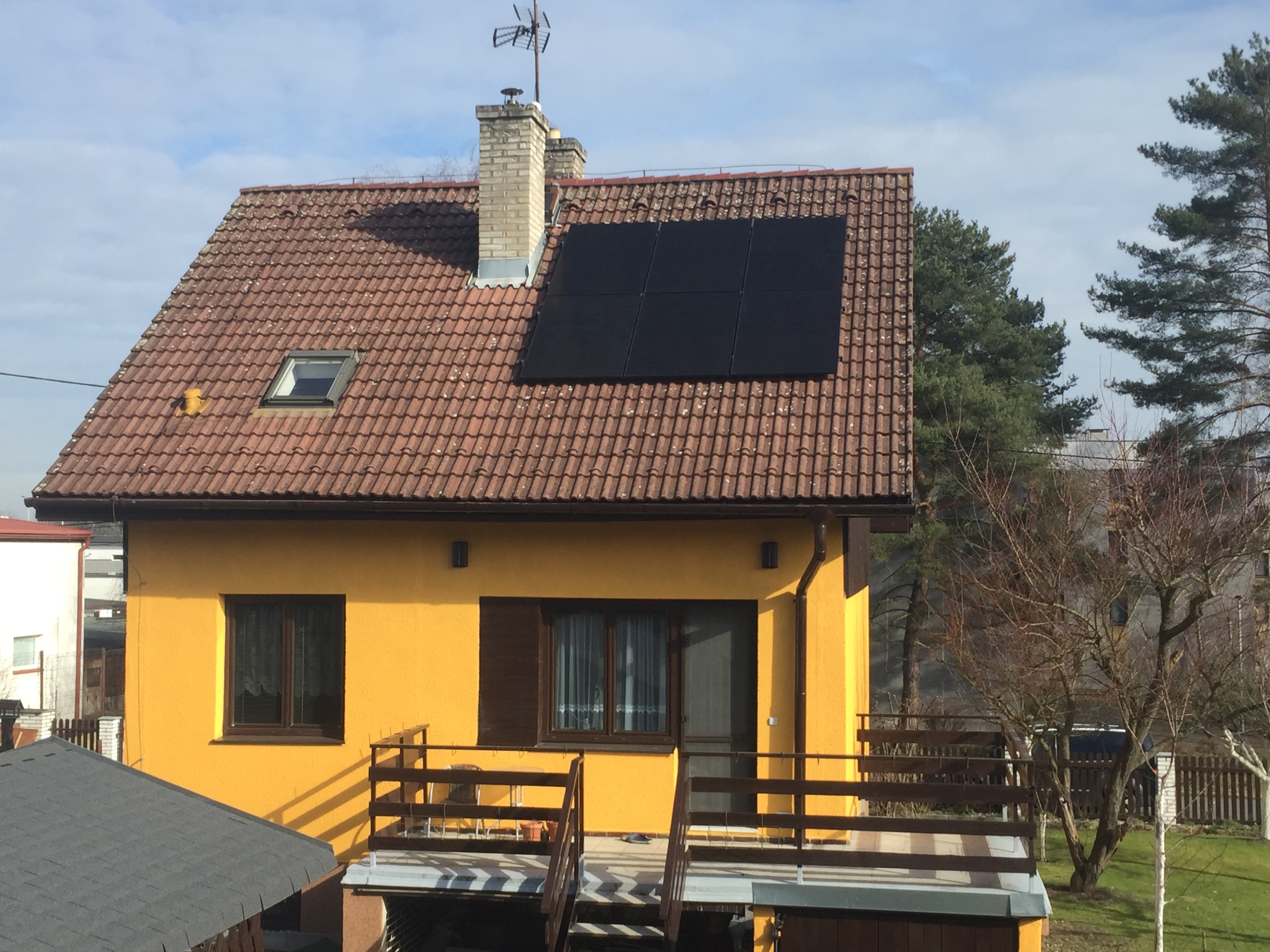 Instalace solárního systému pro ohřev vody