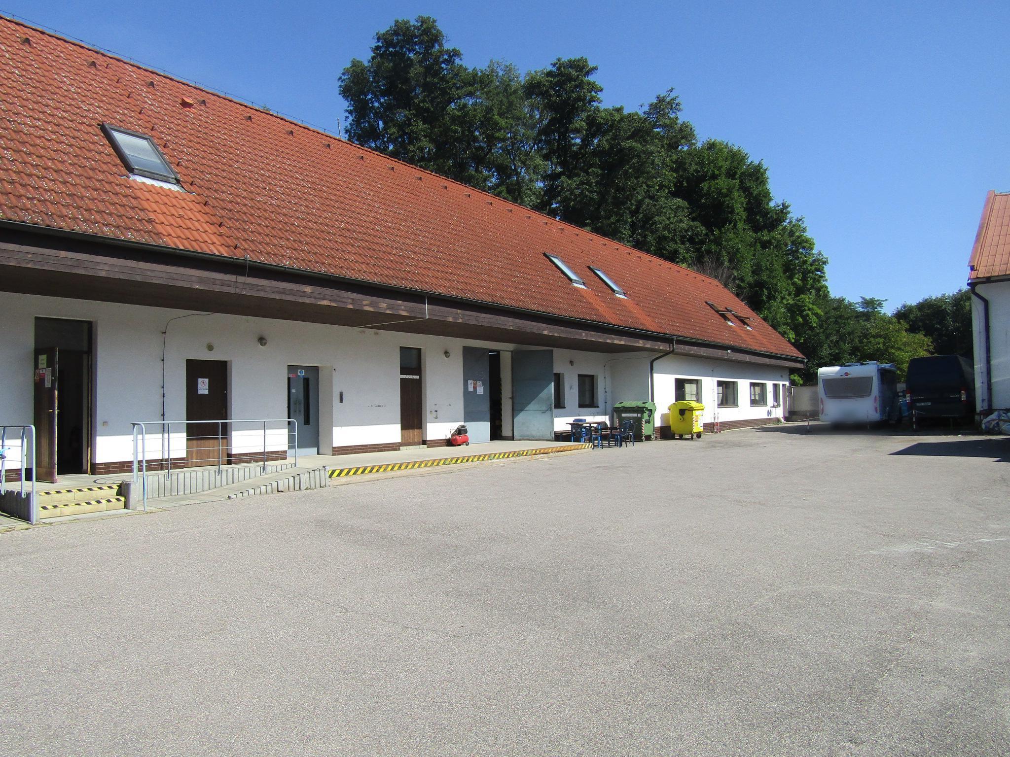 ONDŘEJ VESELÝ s.r.o.