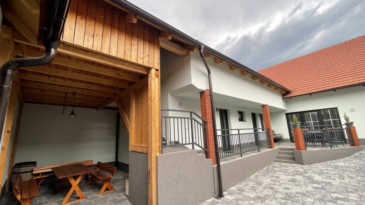 Rezidence Kobylí foto 2 (náhled videa)