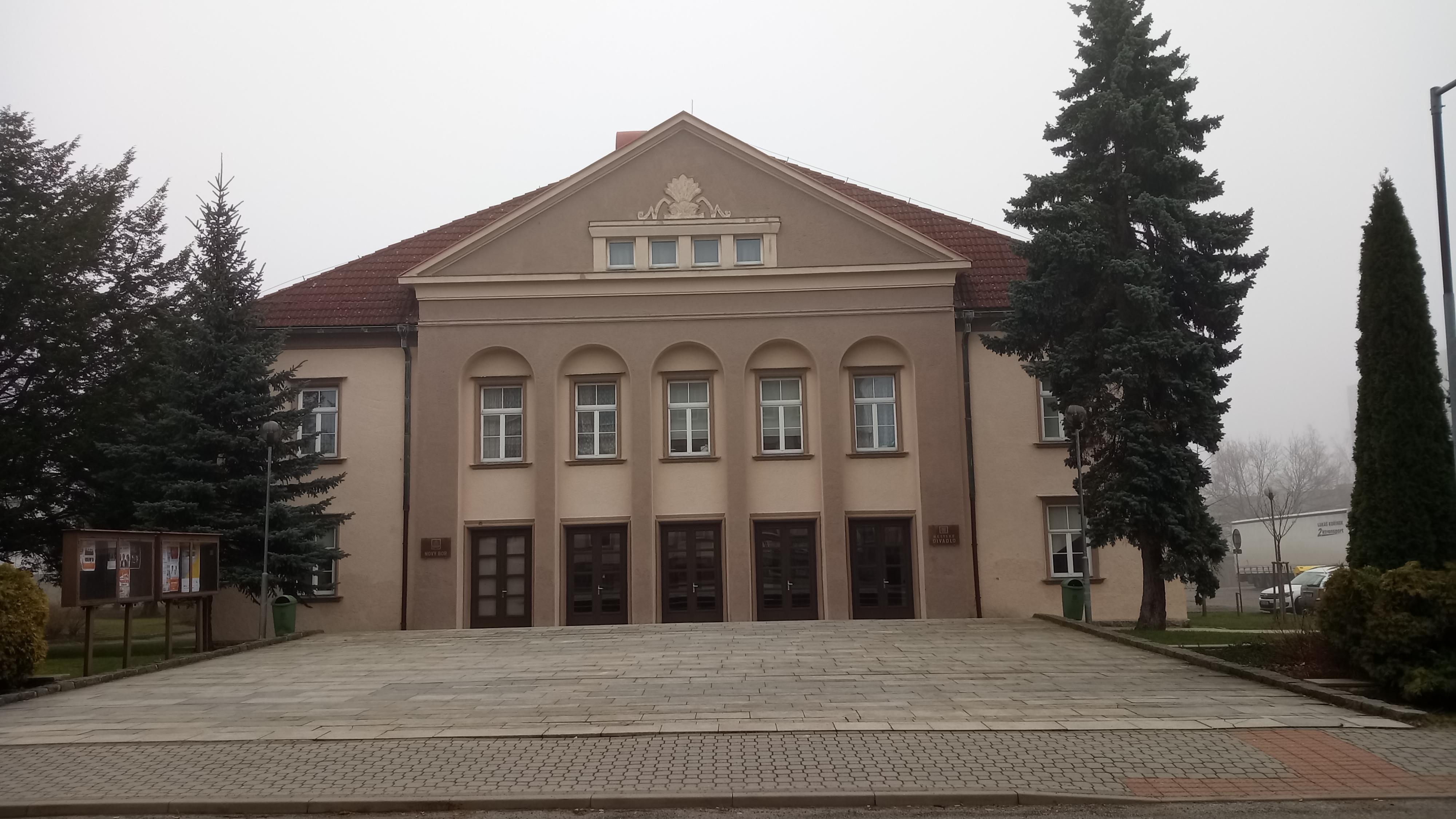 Městské divadlo Nový Bor foto 5