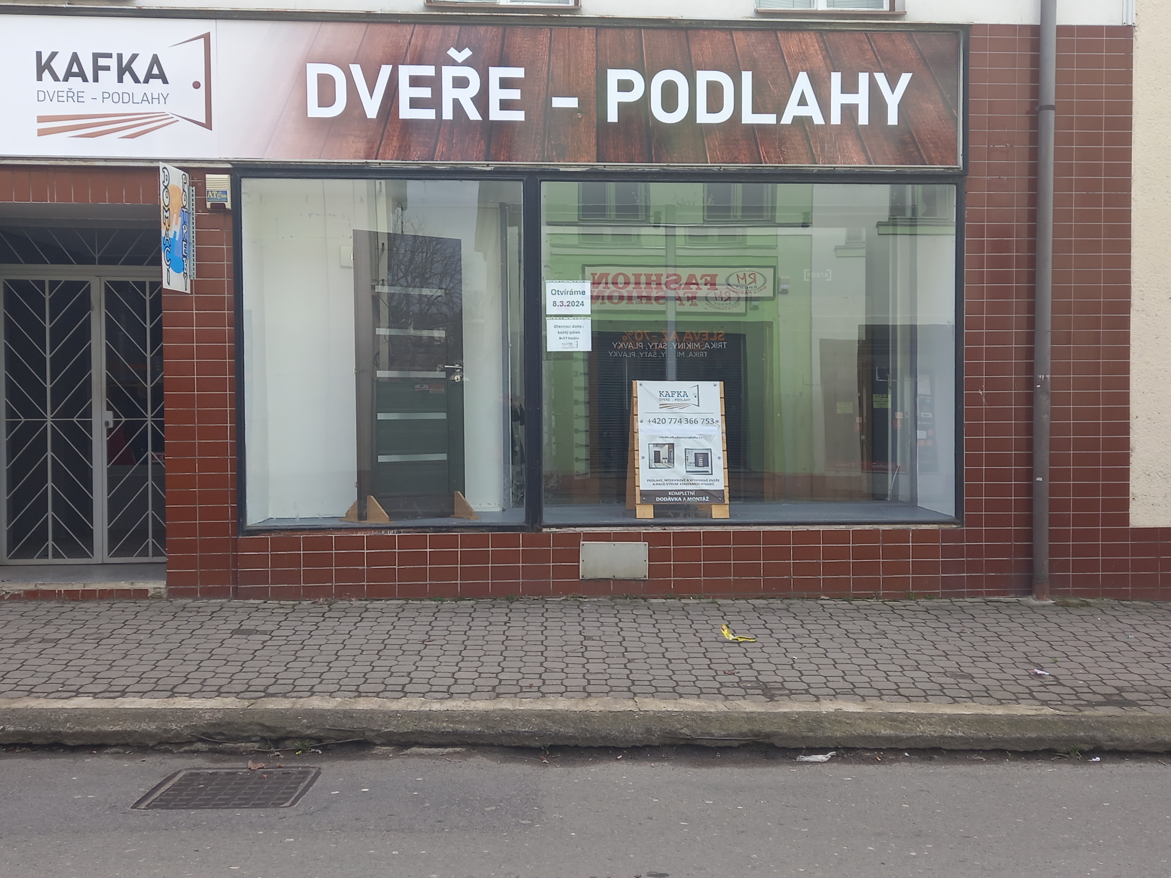 Kafka dveře podlahy foto 2