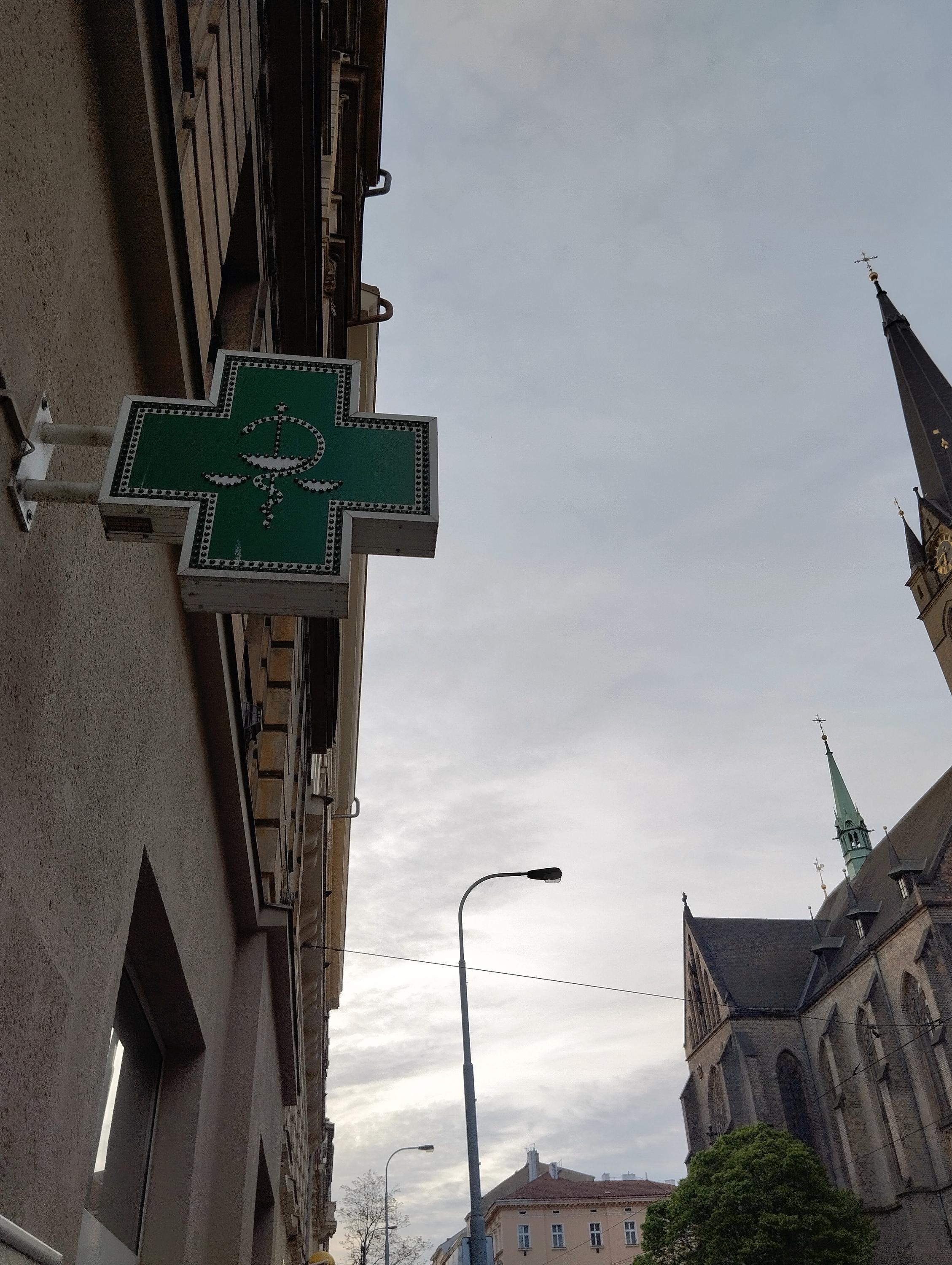 Lékárna U Matky Boží foto 3