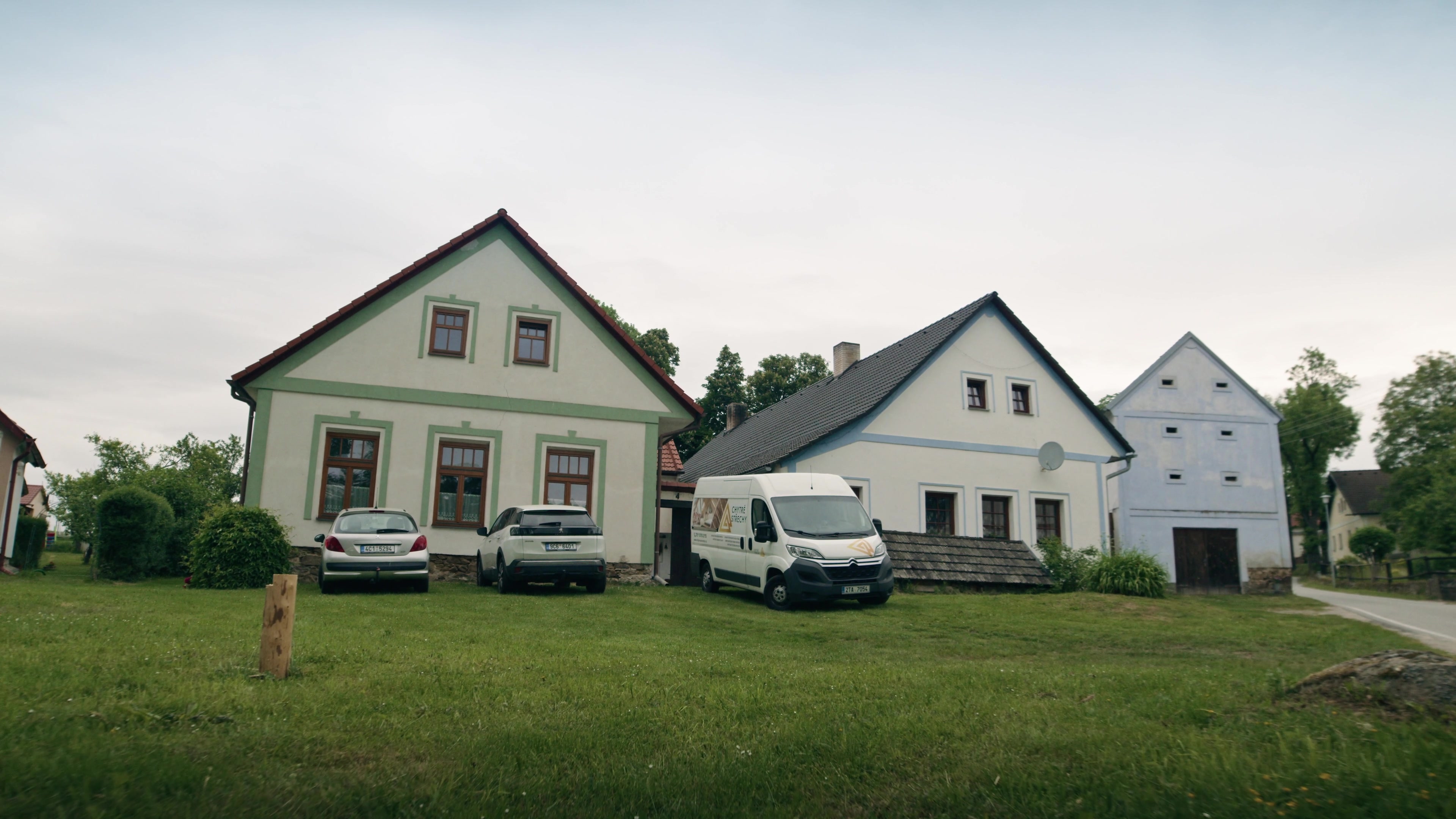 CHYTRÉ STŘECHY, s.r.o. foto 2 (náhled videa)