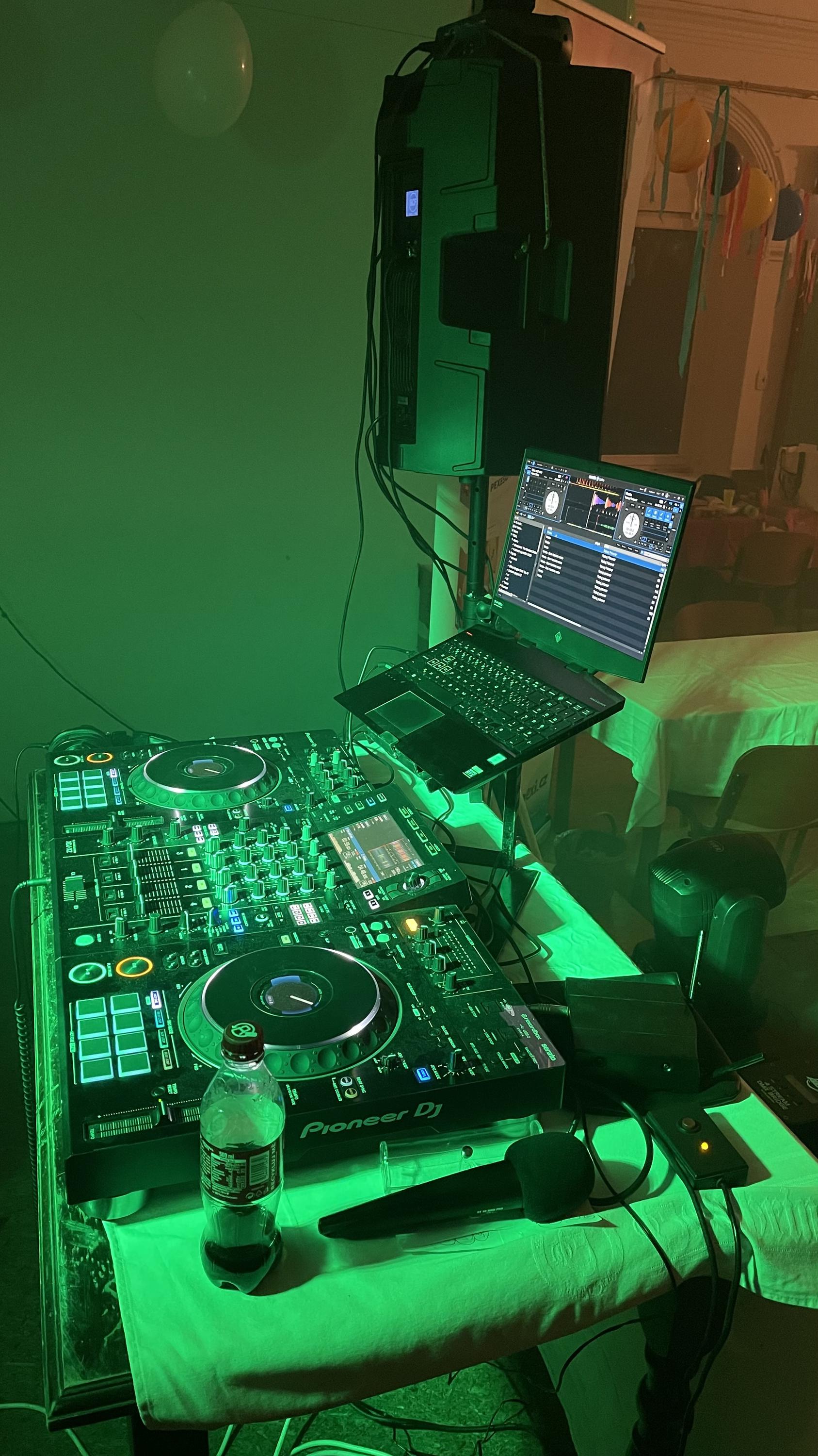 Dj na svatbu - Martin Samek foto 4