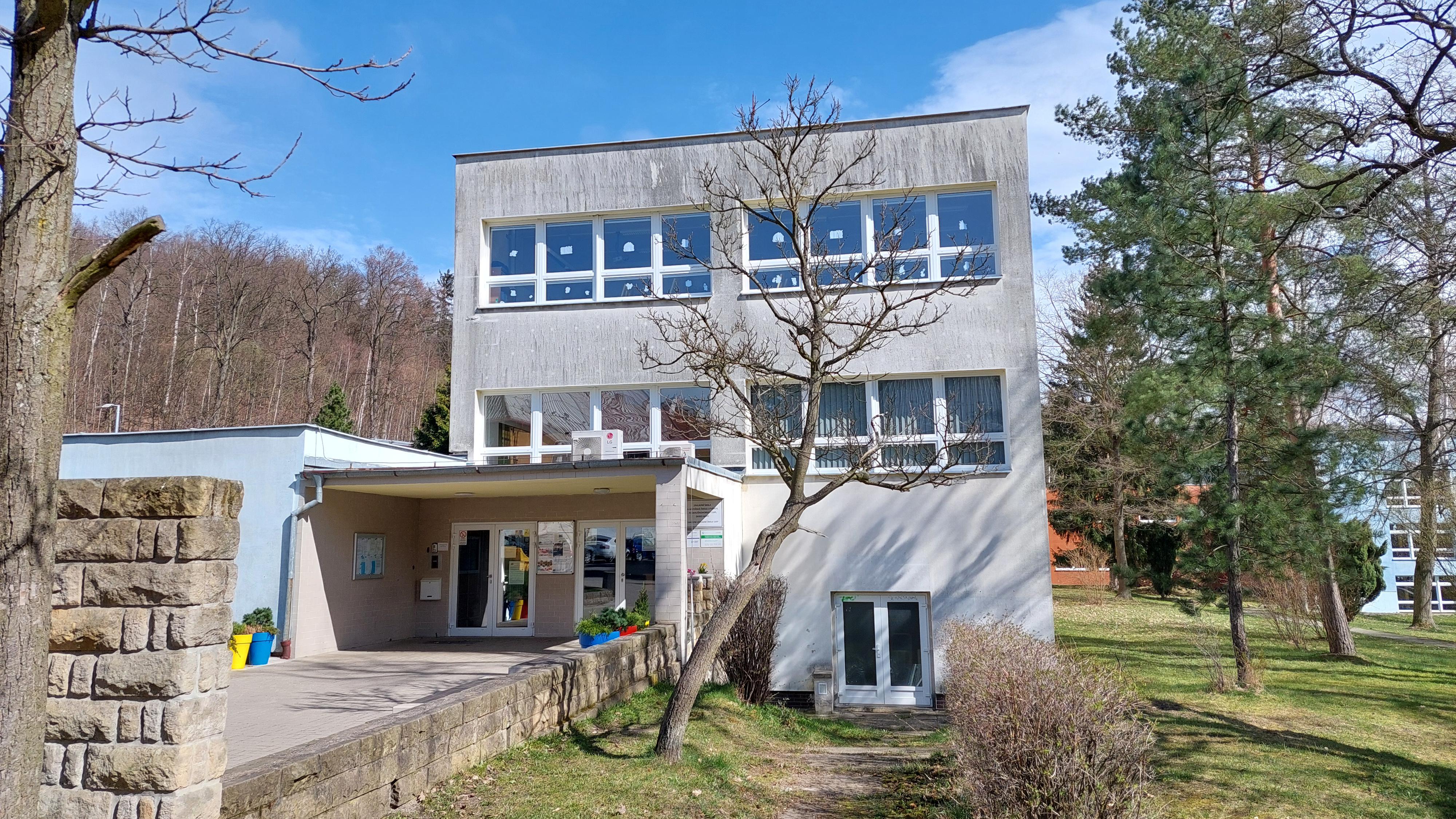 Základní škola a Mateřská škola Litvínov, Podkrušnohorská 1589, okres Most foto 2