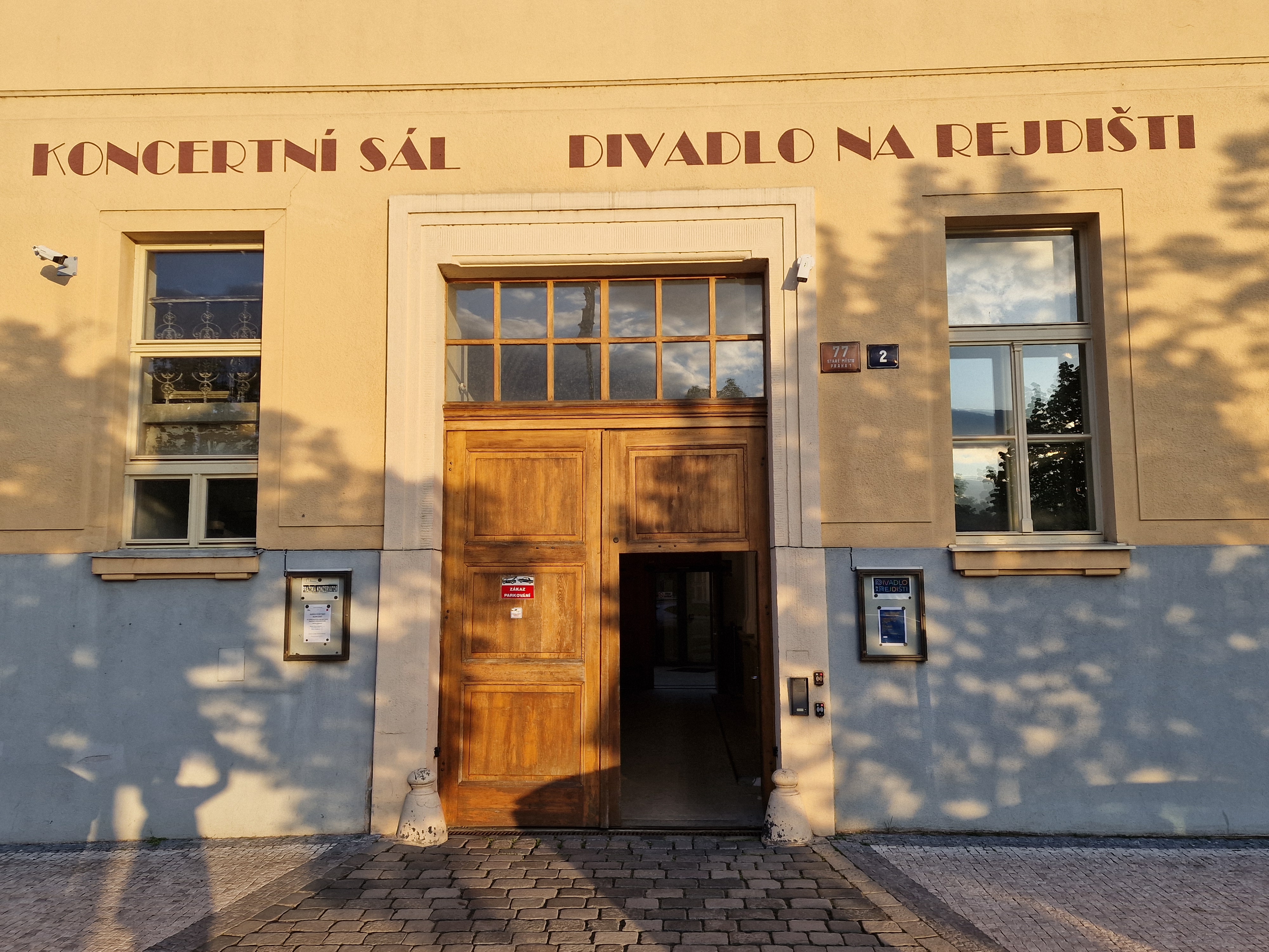 Divadlo Na Rejdišti