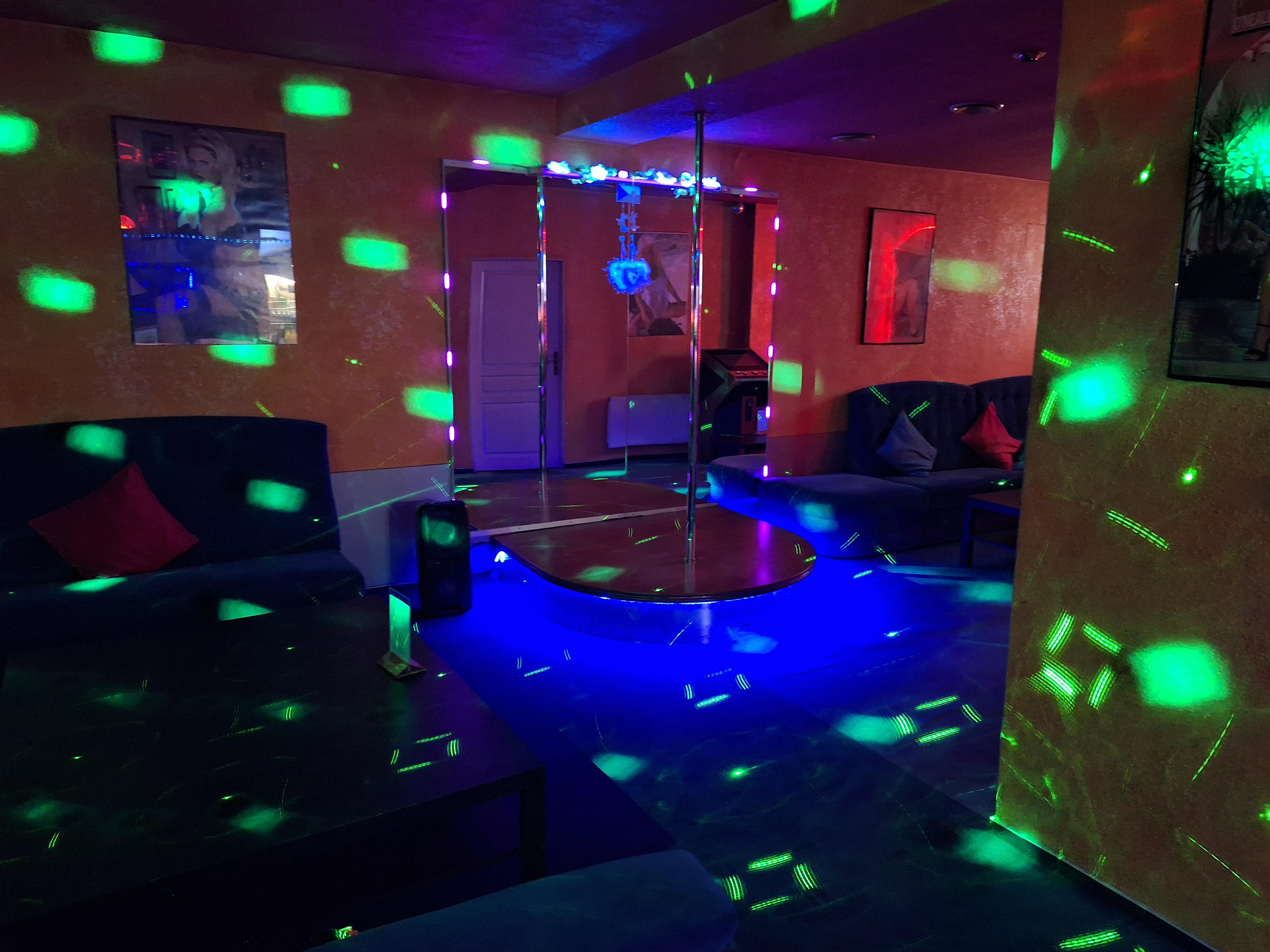 Crown club foto 3