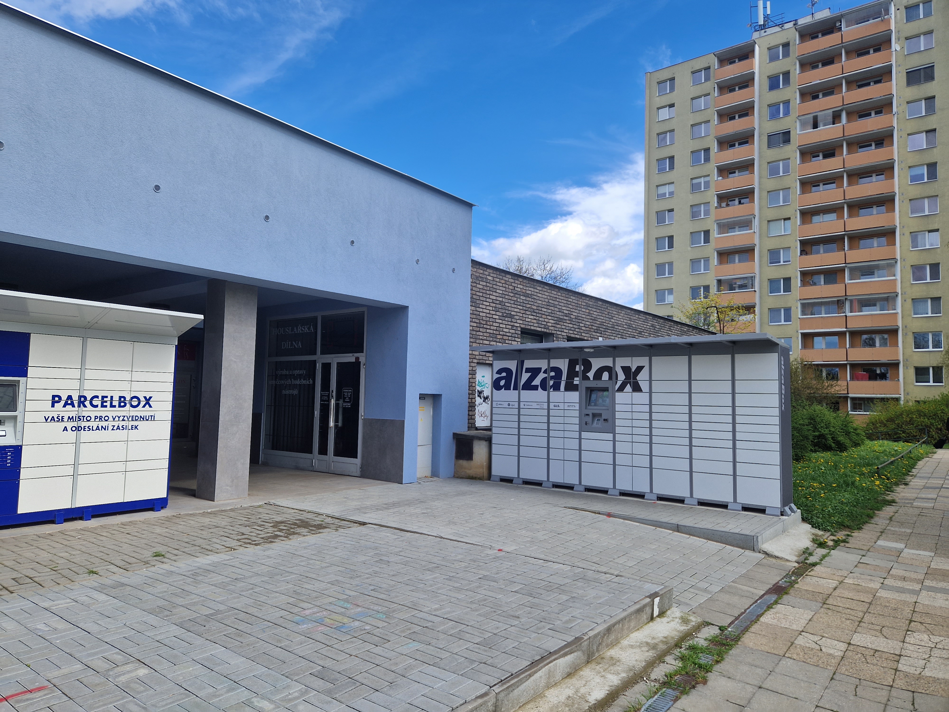 AlzaBox