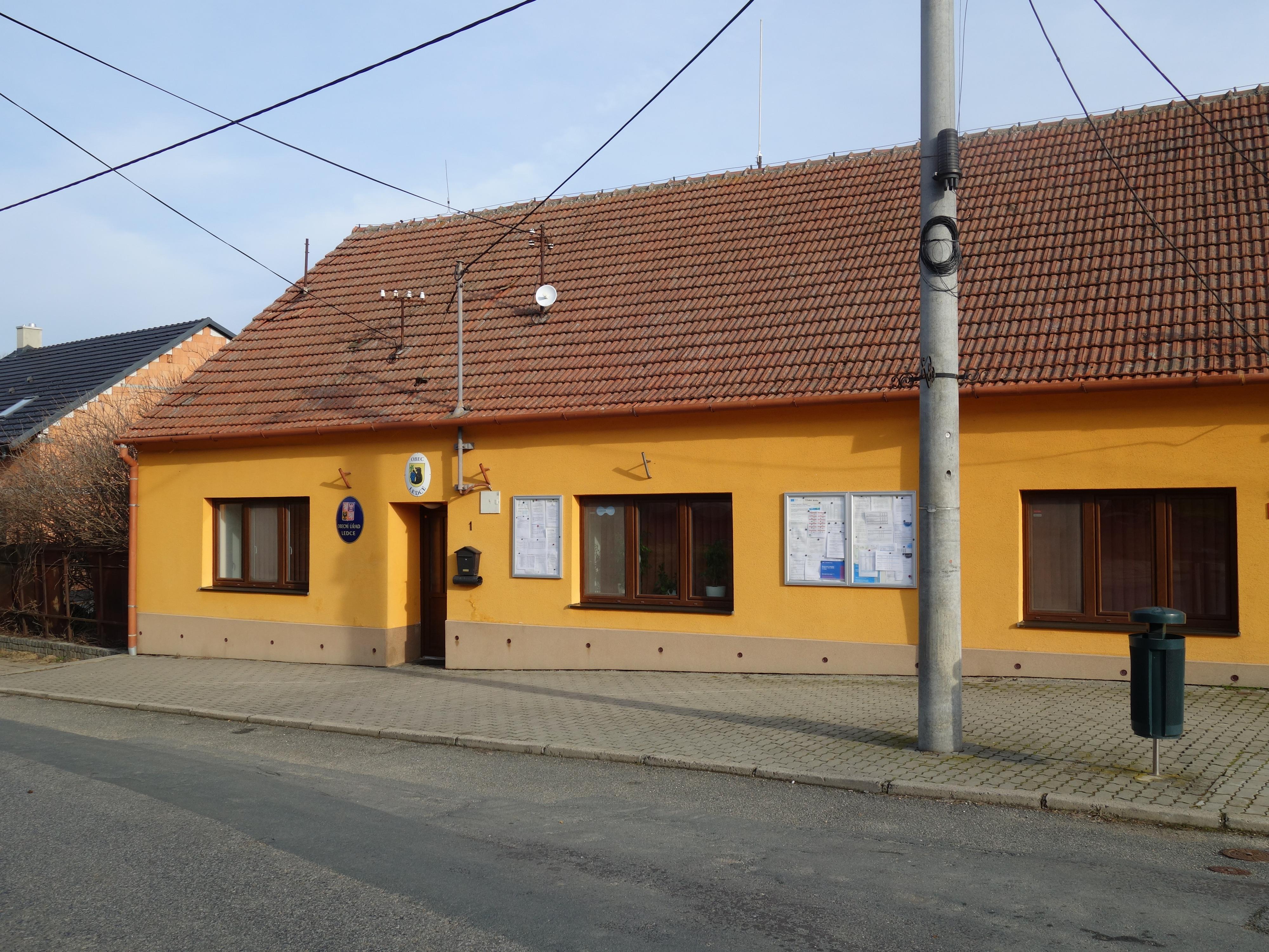 Ledce - obecní úřad