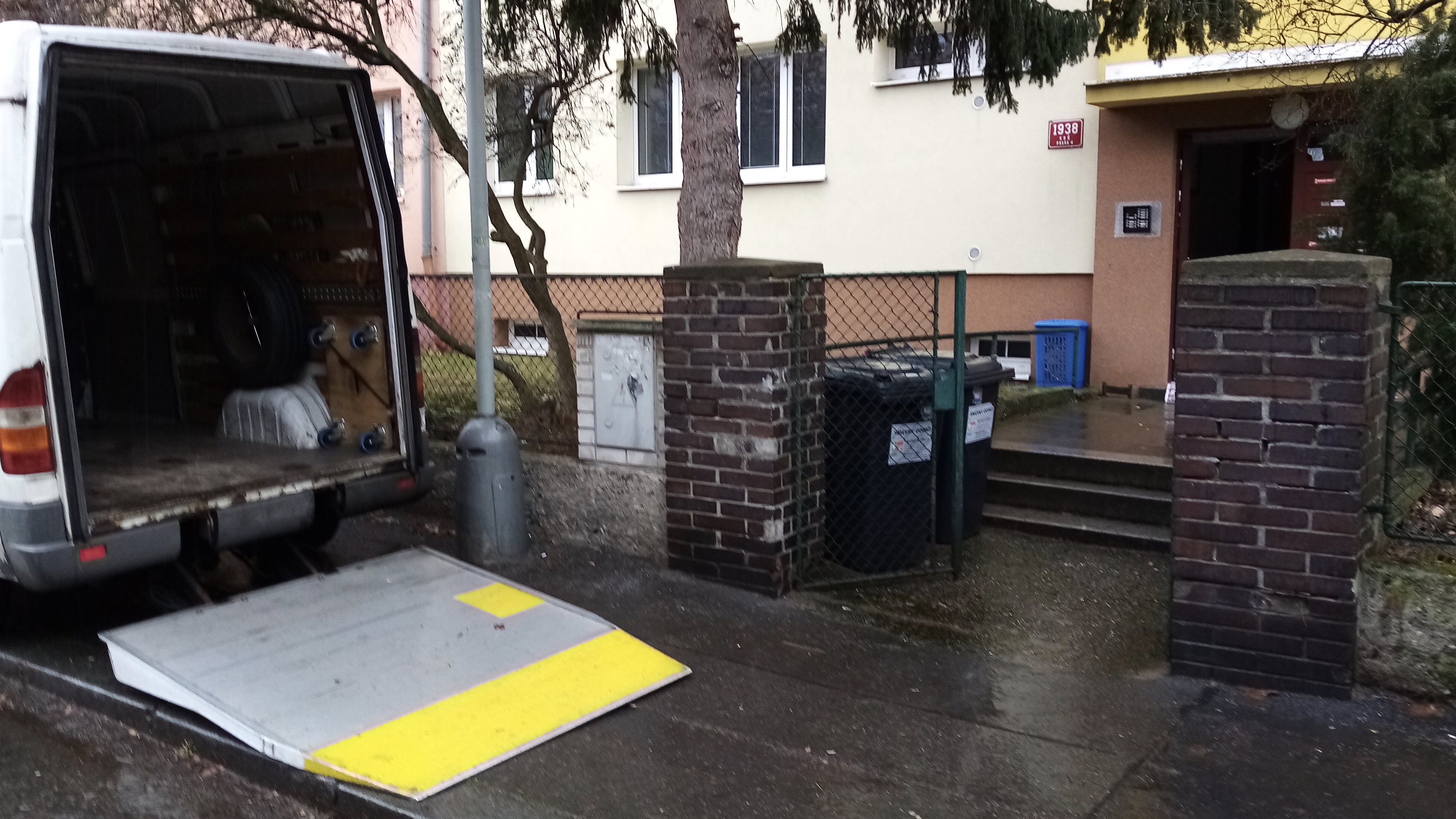 Vyklízení jednotlivých kusu nábytku