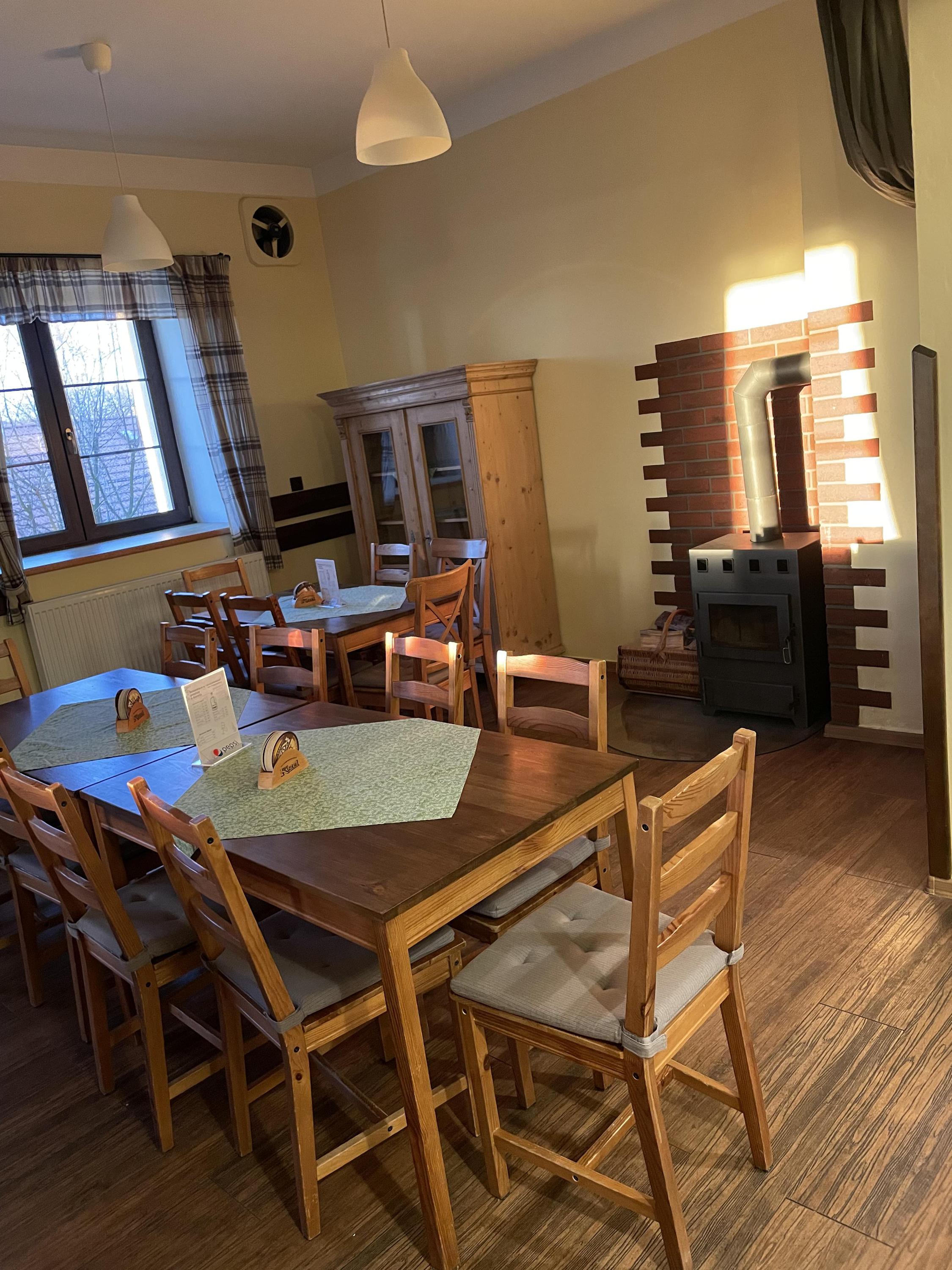 Restaurace a penzion U Kostela foto 4