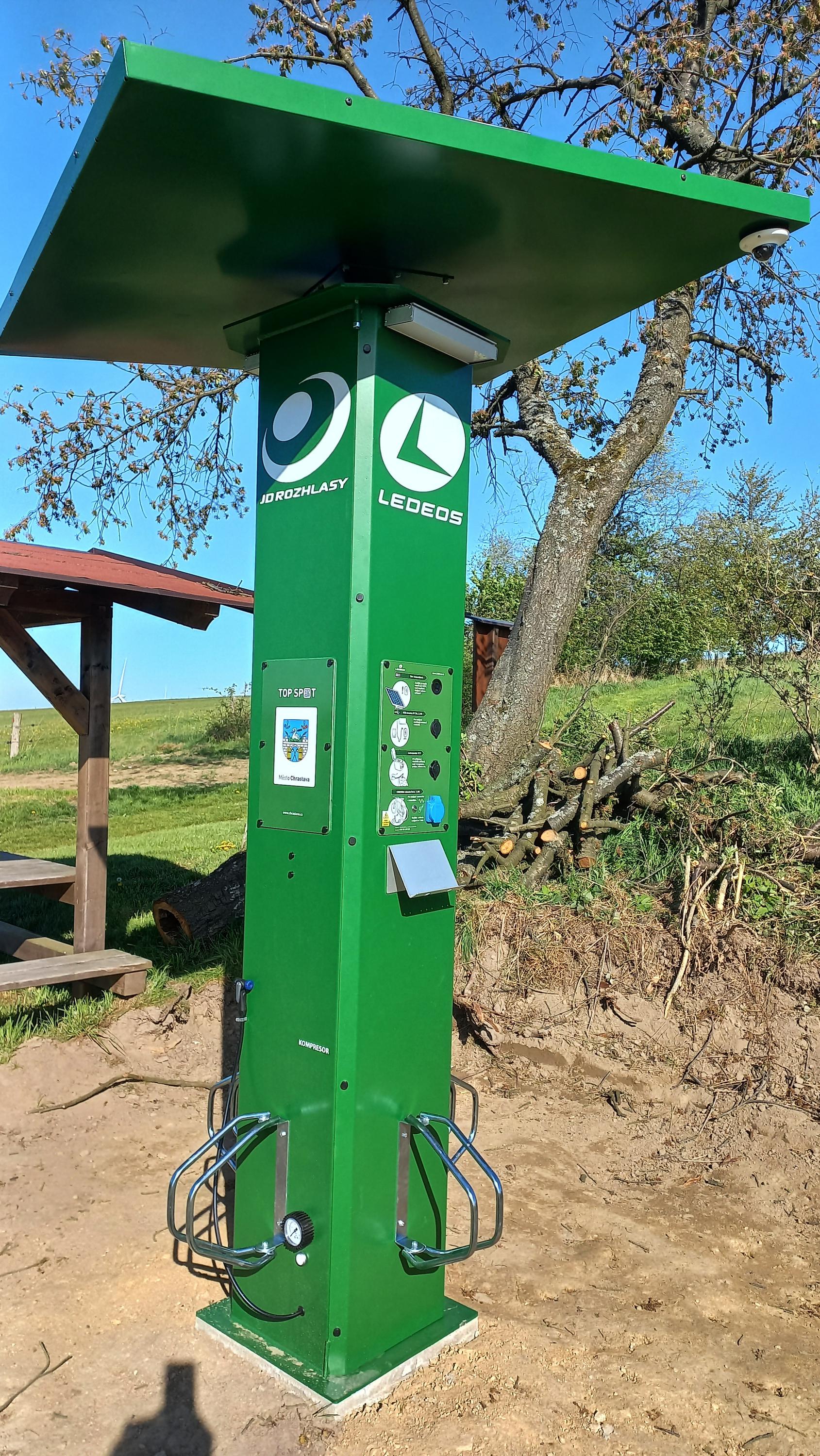 Nabíjecí stancice pro elektrokola Pod Výhledy foto 2