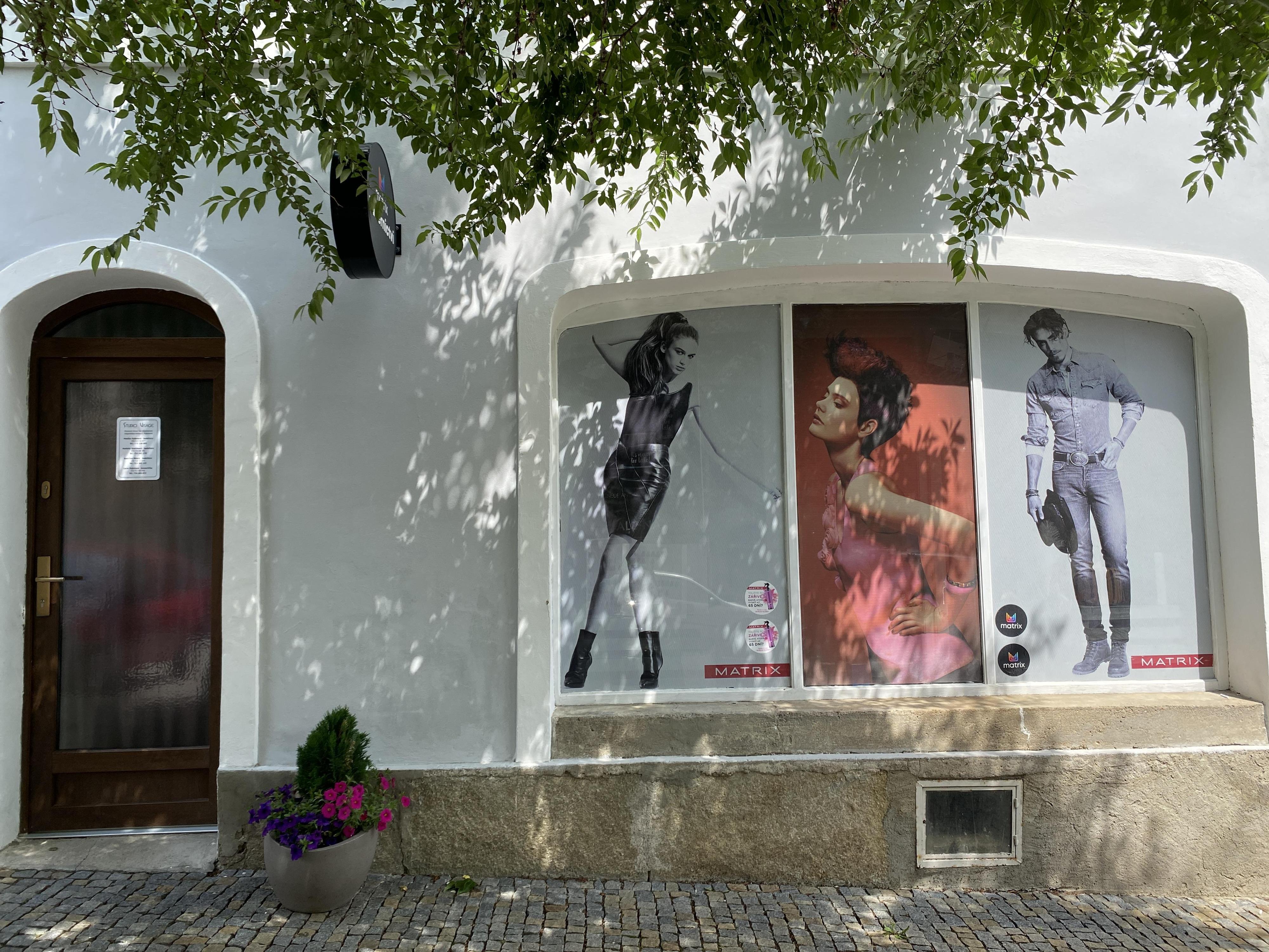 Studio Visage - Lucie Makalová