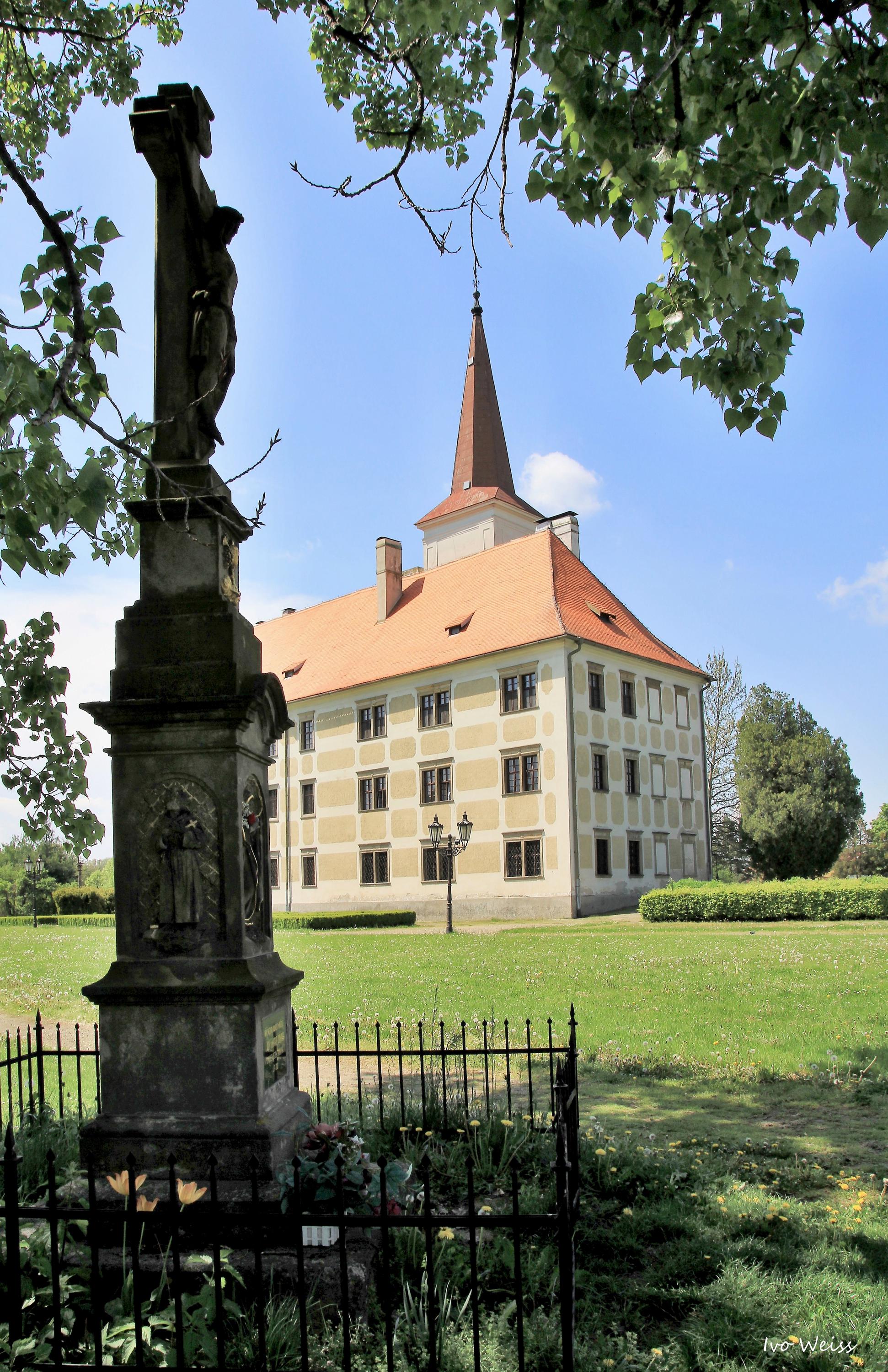 Zámek Chropyně foto 2