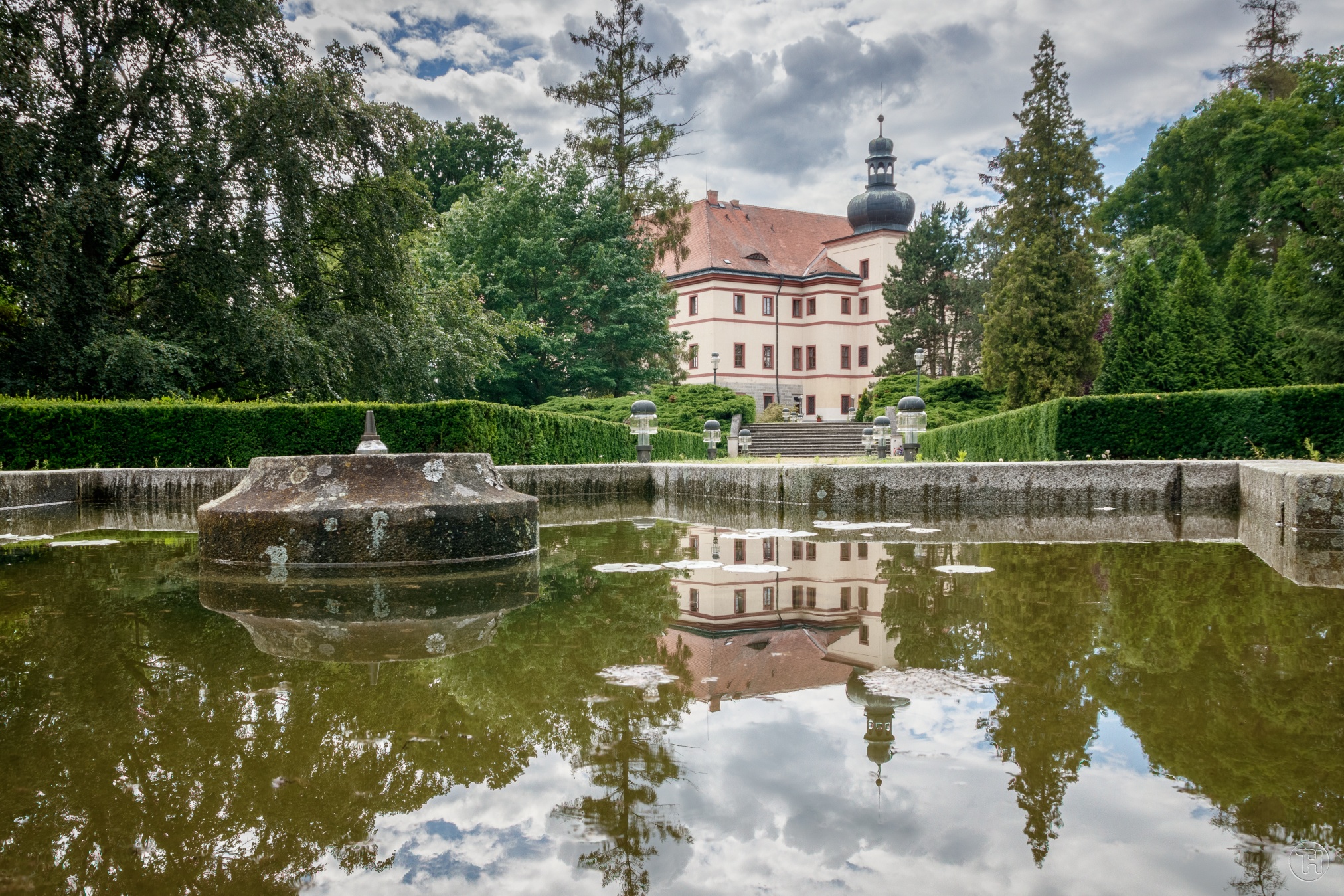 Zámek Lnáře foto 5