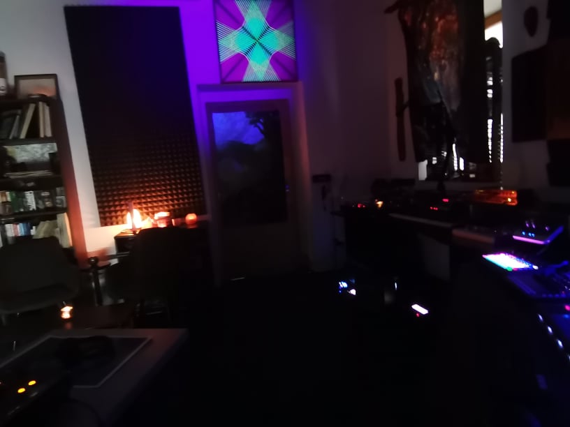 Studio ᚹRASTAᚱᛁ ᚹᛟᚱᛏAL foto 4