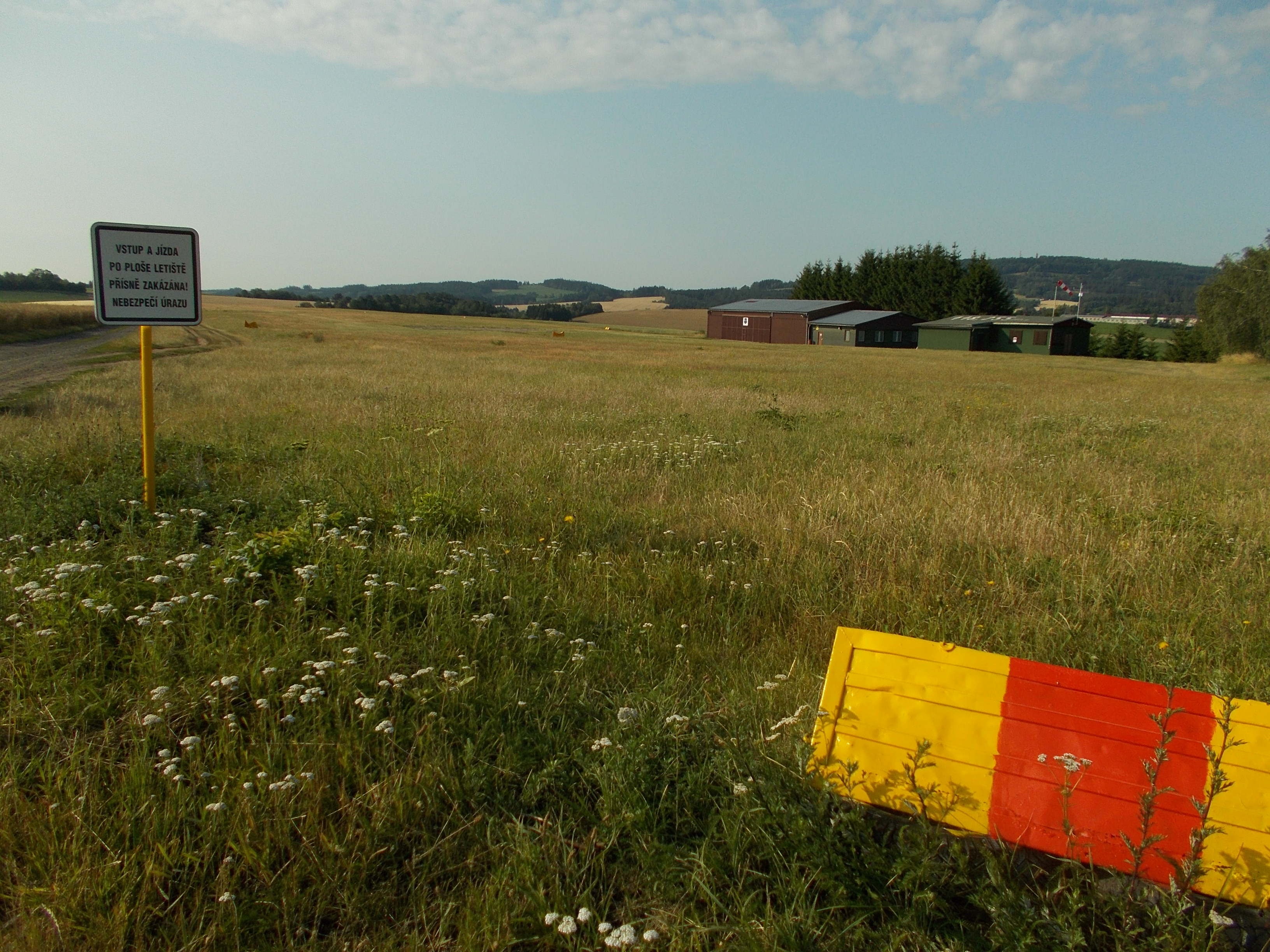 Letiště Lomnice nad Popelkou foto 4