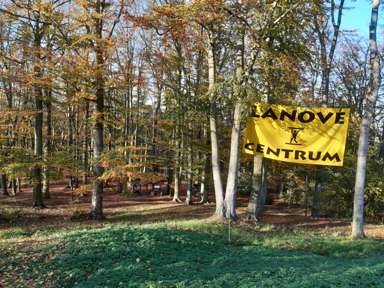 Lanové centrum zámku Zbiroh