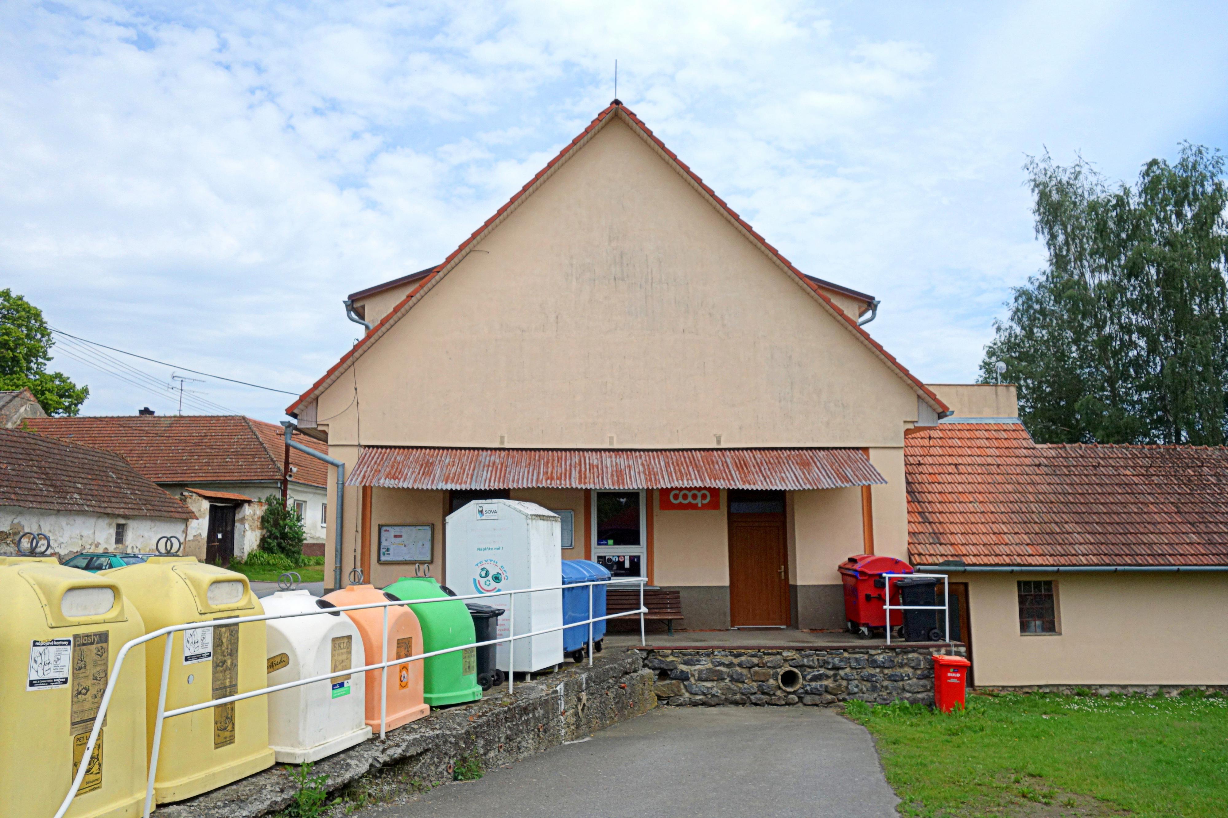 COOP družstvo Velké Meziříčí foto 2