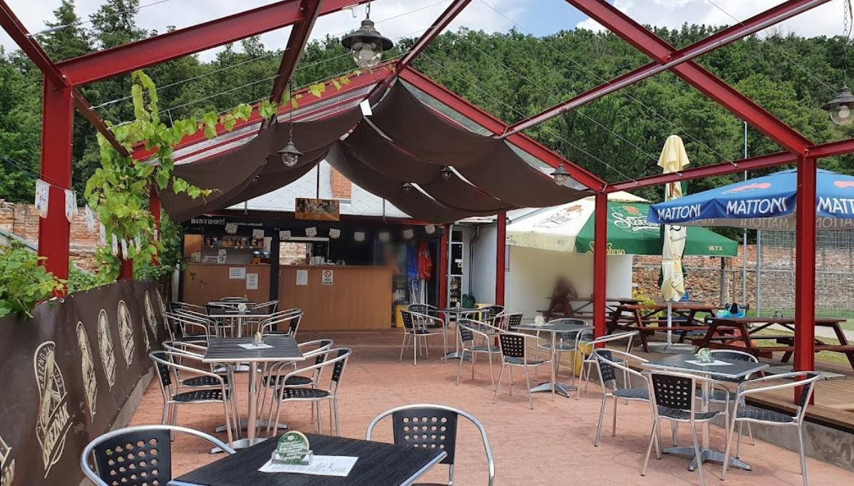 Zámecké zahradní bistro foto 1