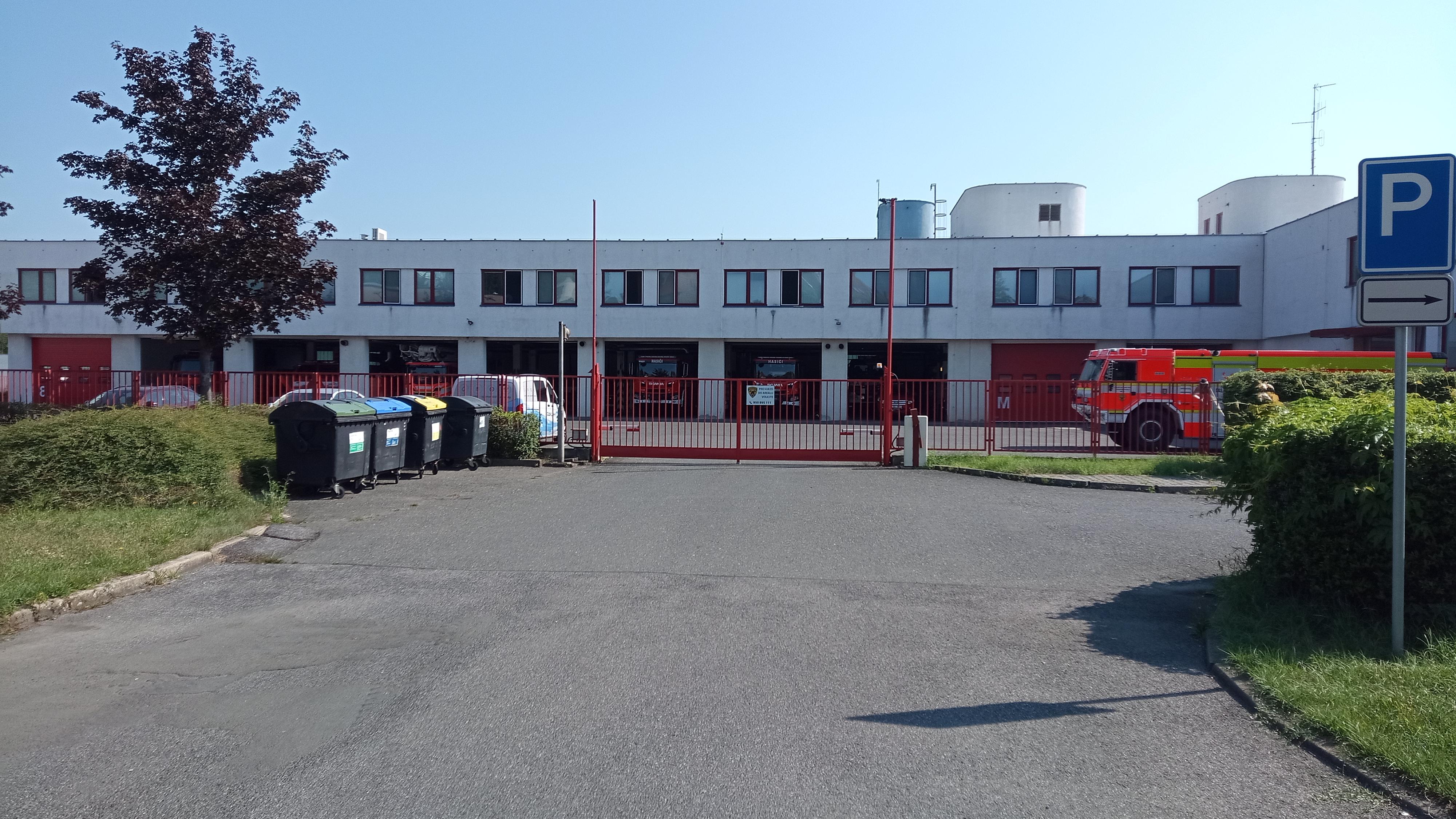 Hasičský záchranný sbor Středočeského kraje - Hasičská stanice Mělník foto 2