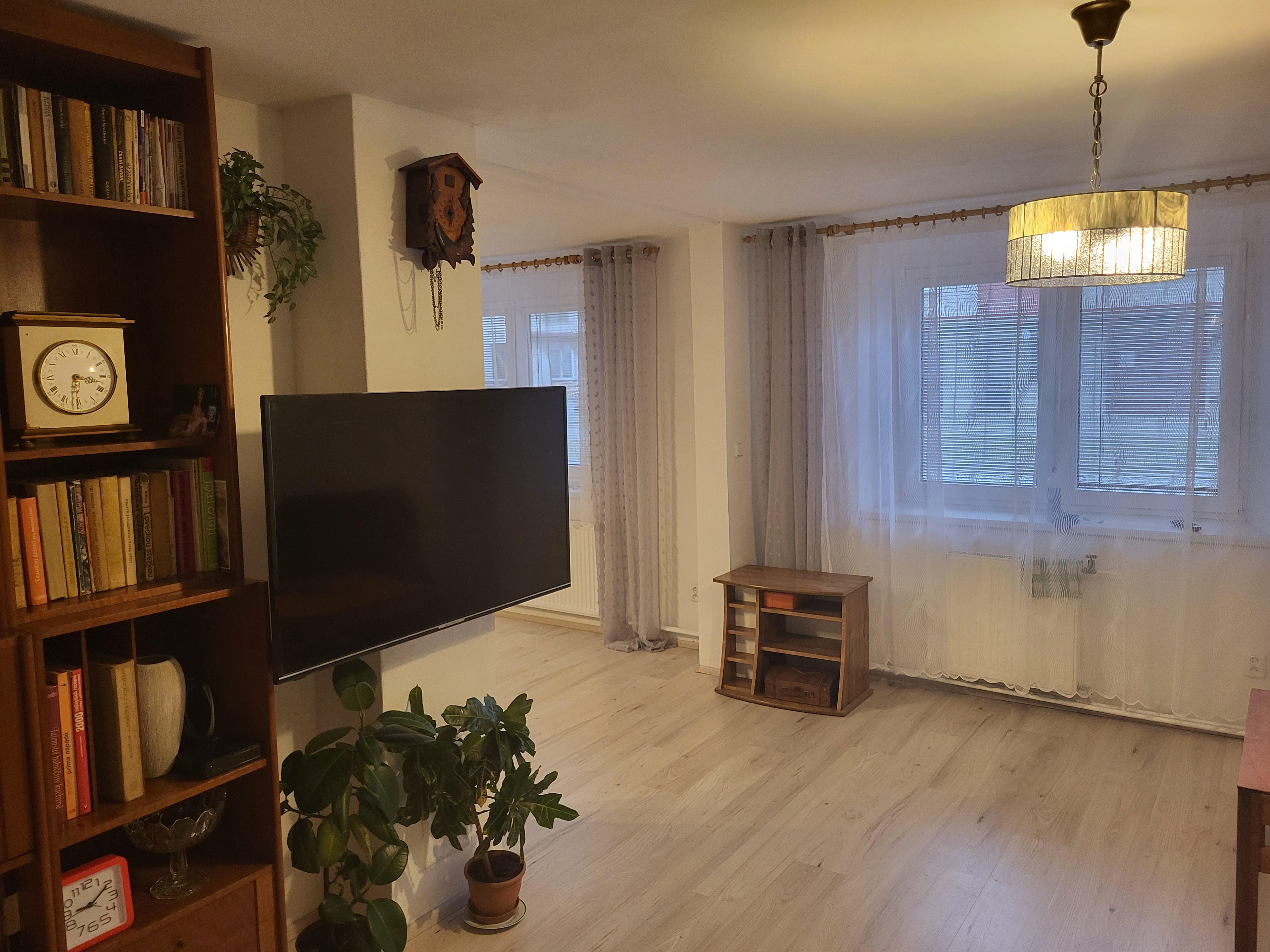 Bc. Miroslav Krupica, MSc. - Realitní makléř Remax A-City foto 4