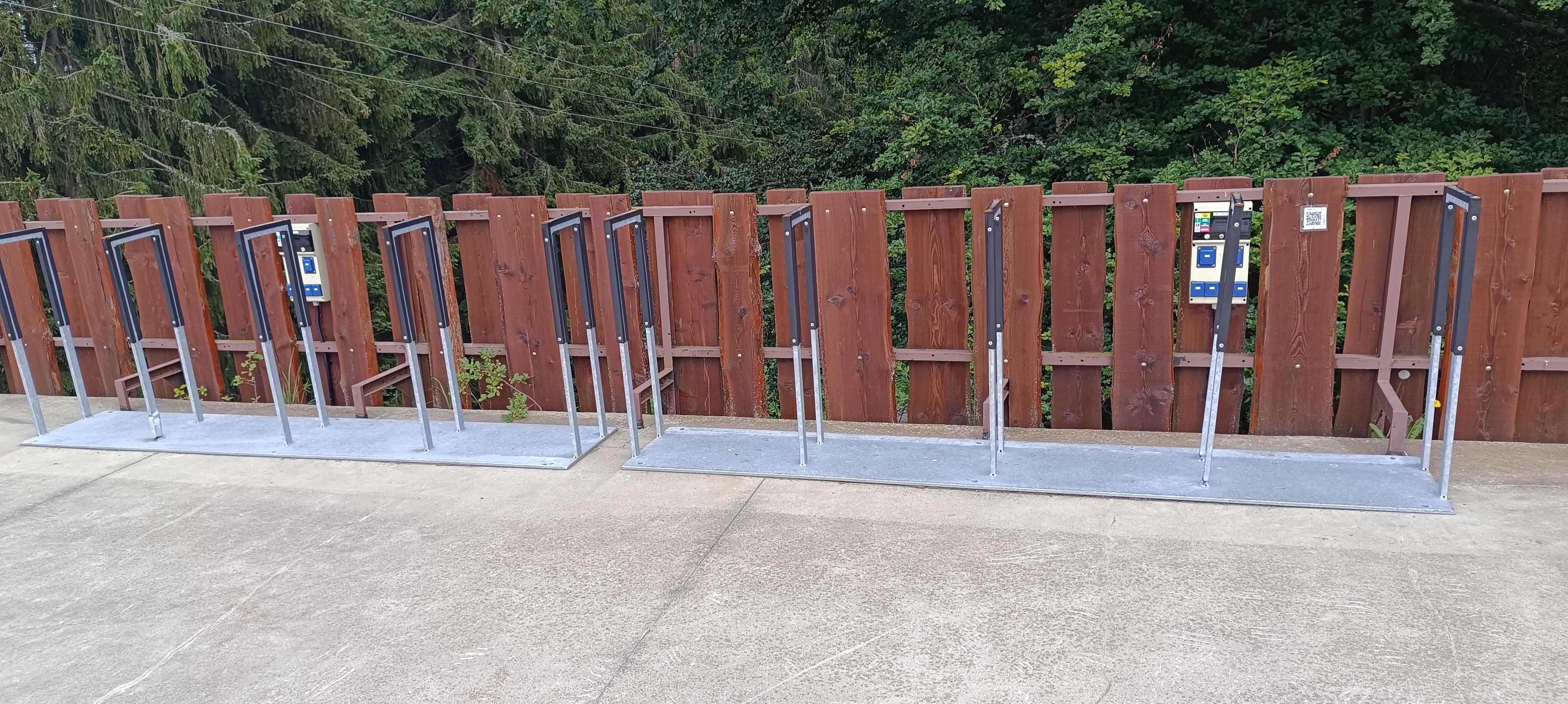 Nabíjecí stanice pro elektrokola hotel Sůkenická foto 2