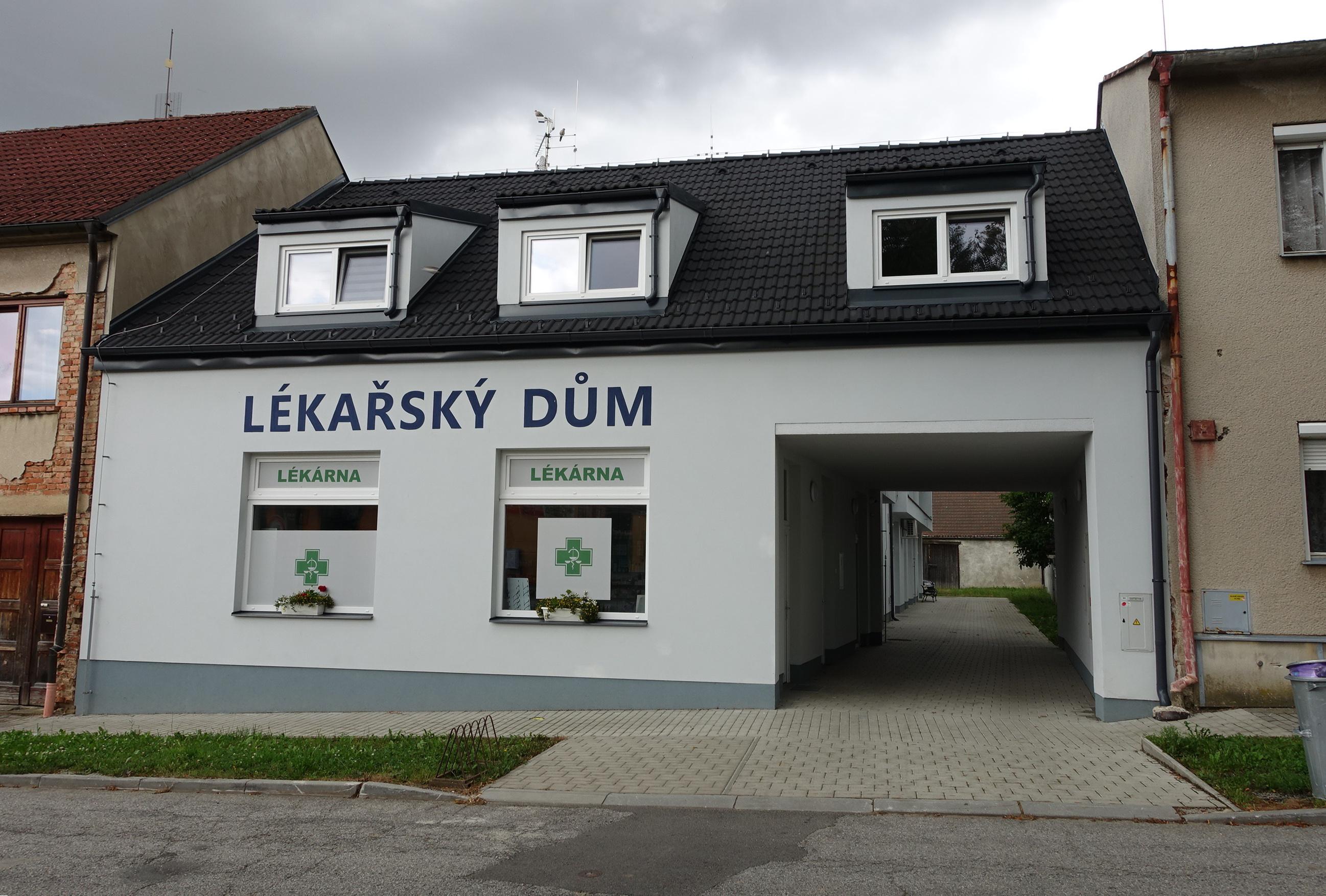 Výdej léků - L U Matky Boží Pomocné foto 3