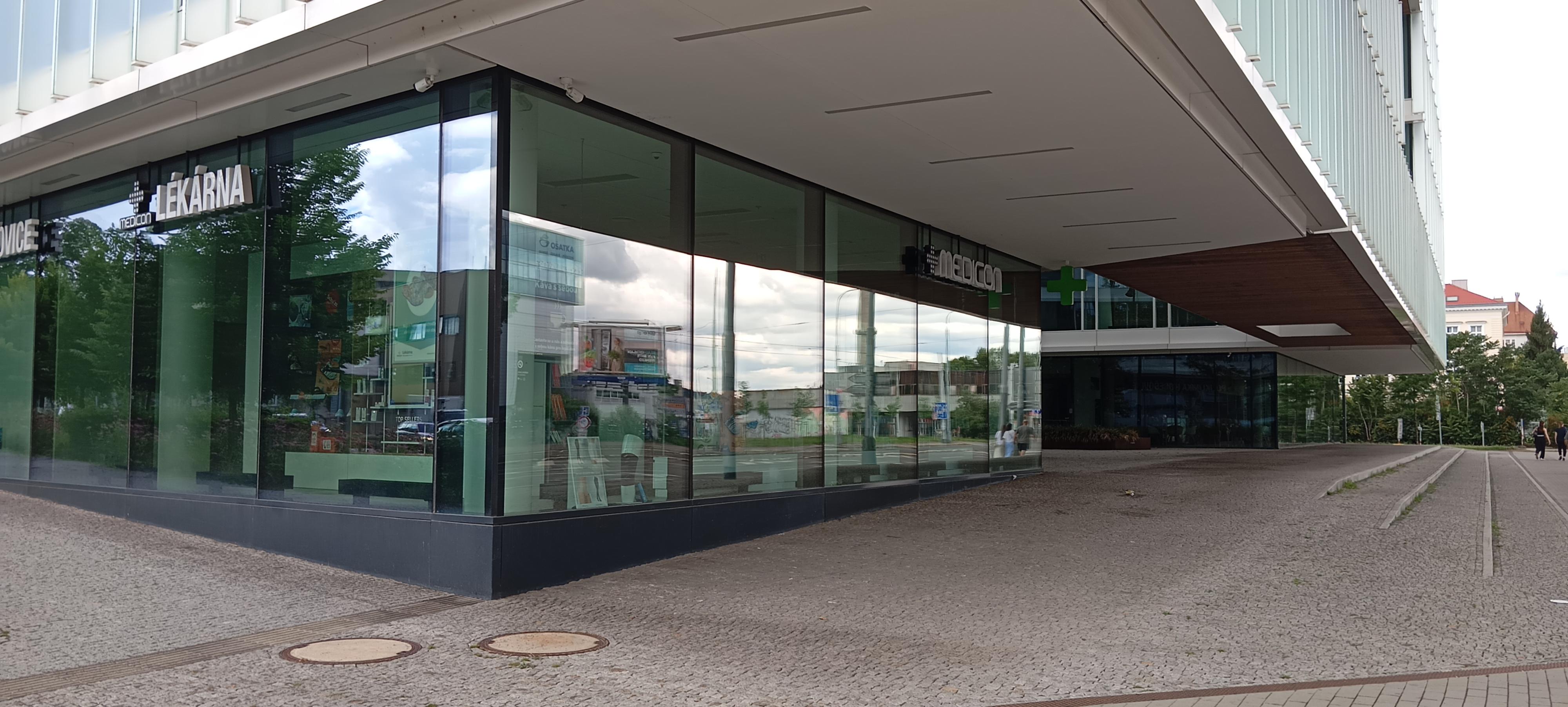 Lékárna Pharmacentrum Holešovice foto 3