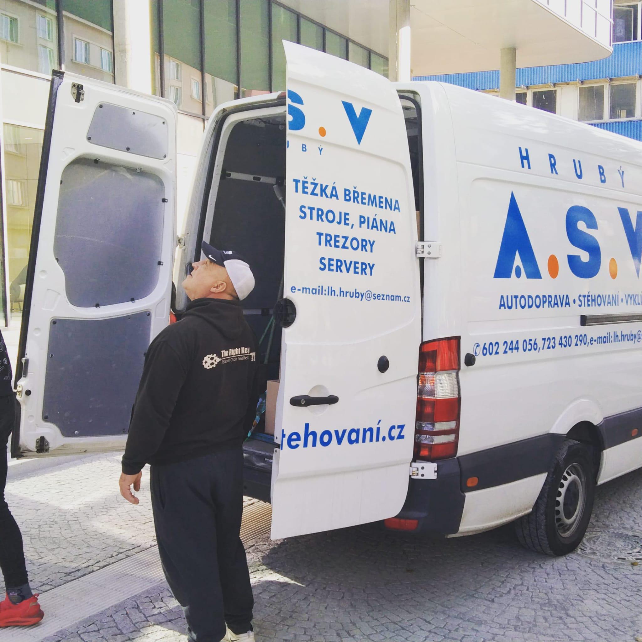 A. S. V. Stěhování foto 2