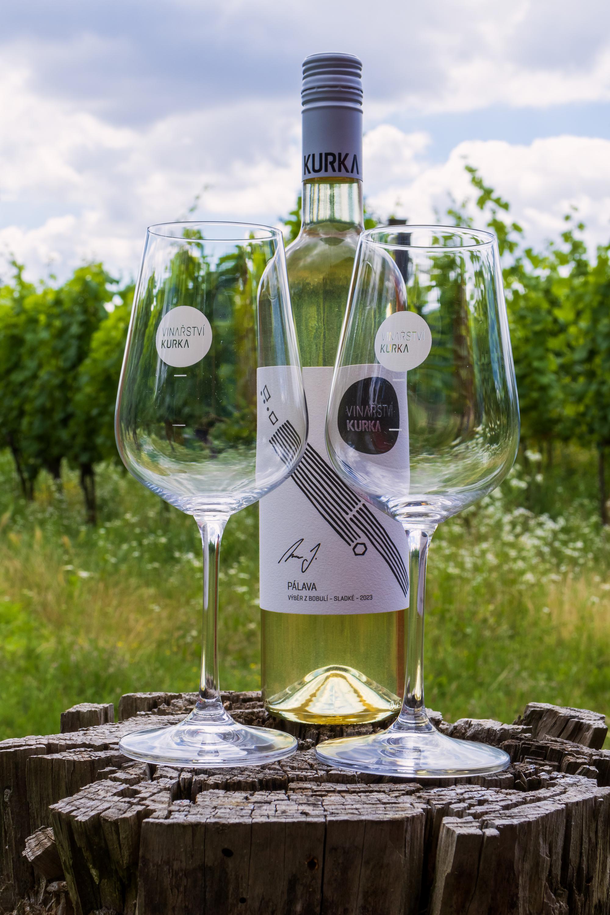 Trailer - Vinařství Kurka foto 2