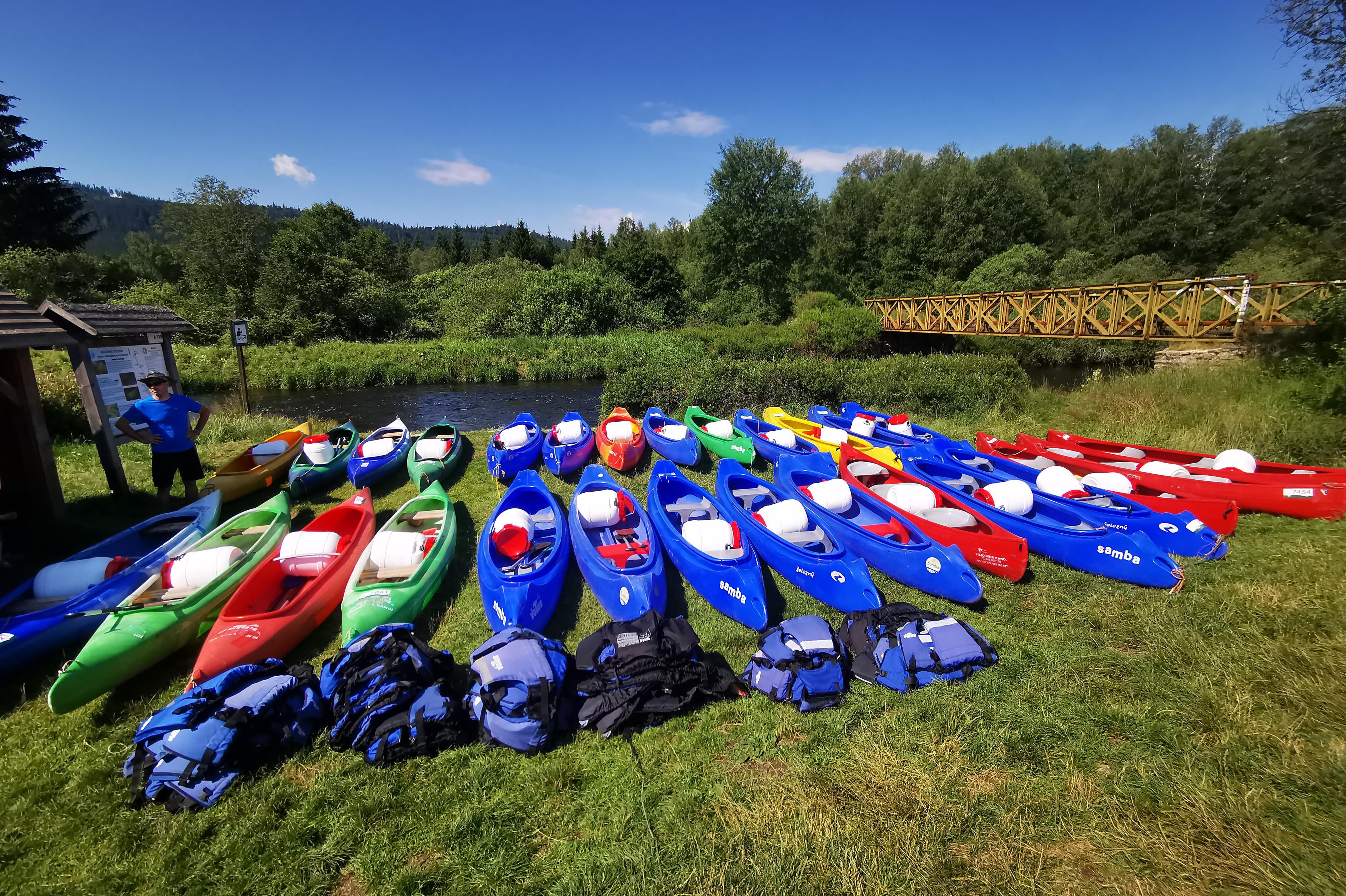 LODĚ & RAFTY LUKÁŠ