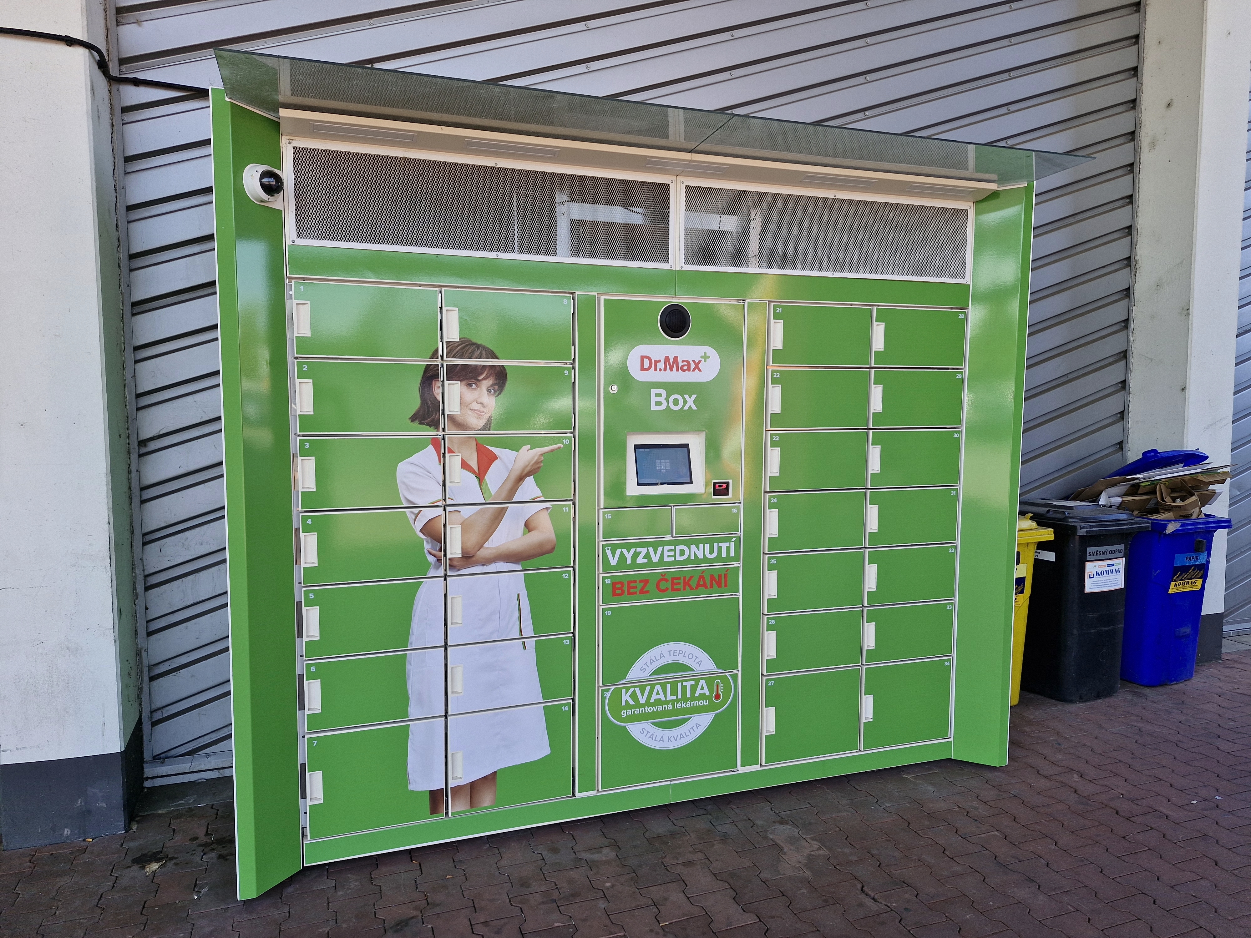 Dr. Max - výdejní box