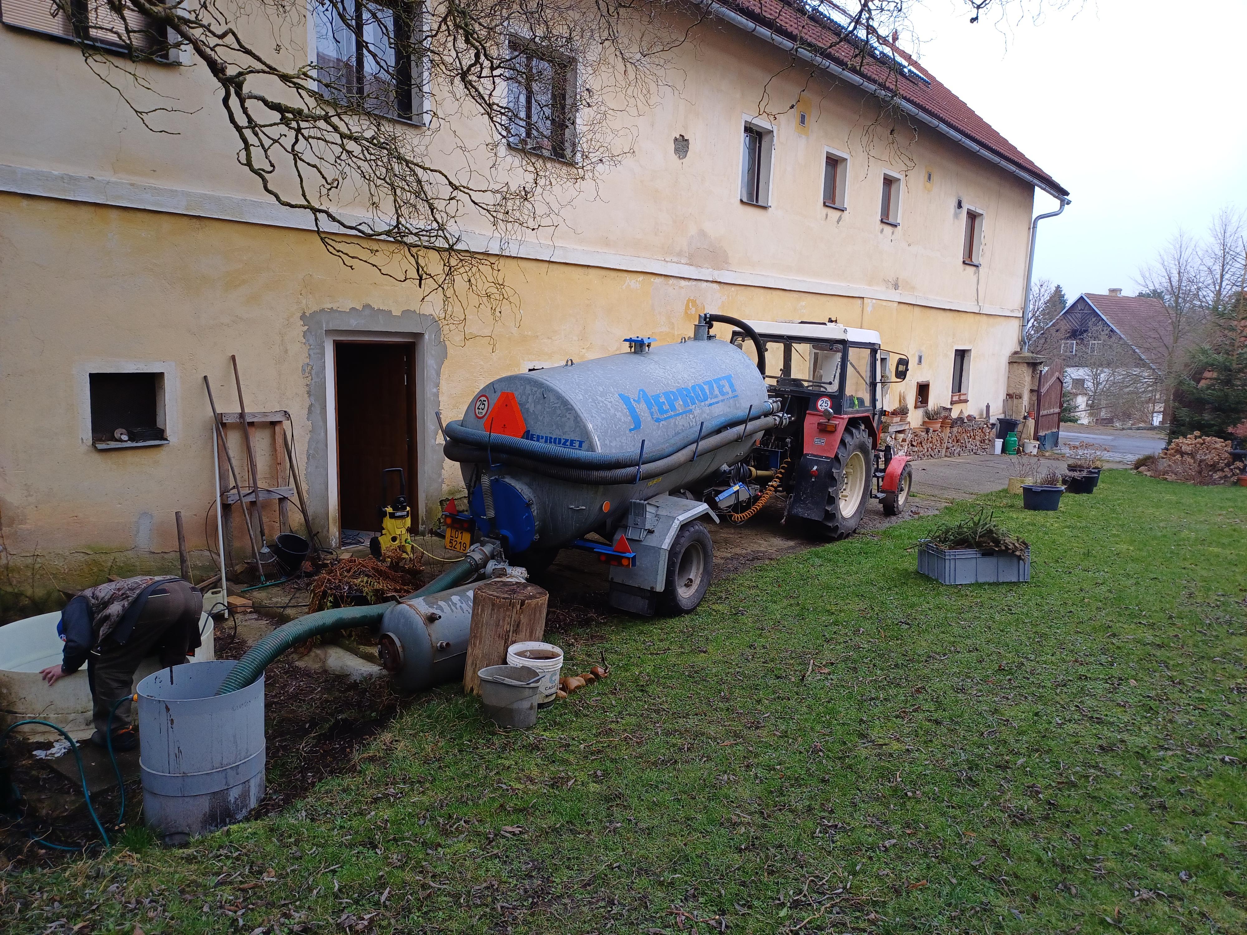 František Hartig - Odvoz odpadních vod foto 5