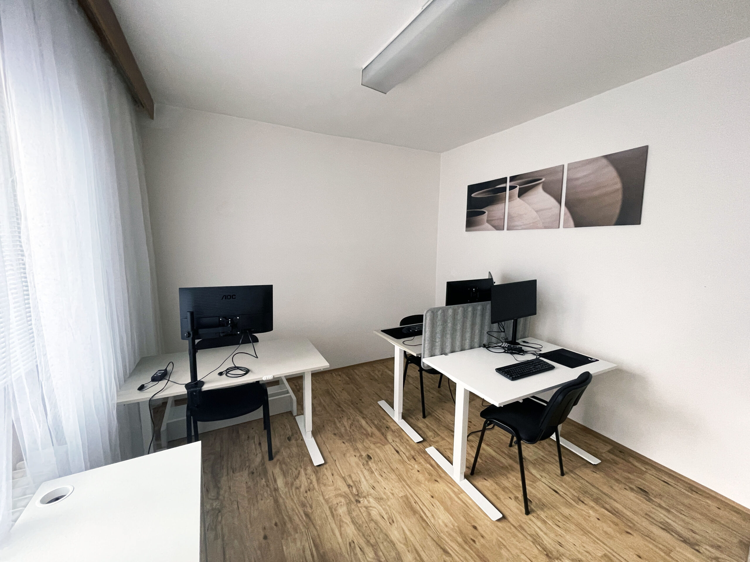 Volný stůl - Coworking v Kolíně foto 2