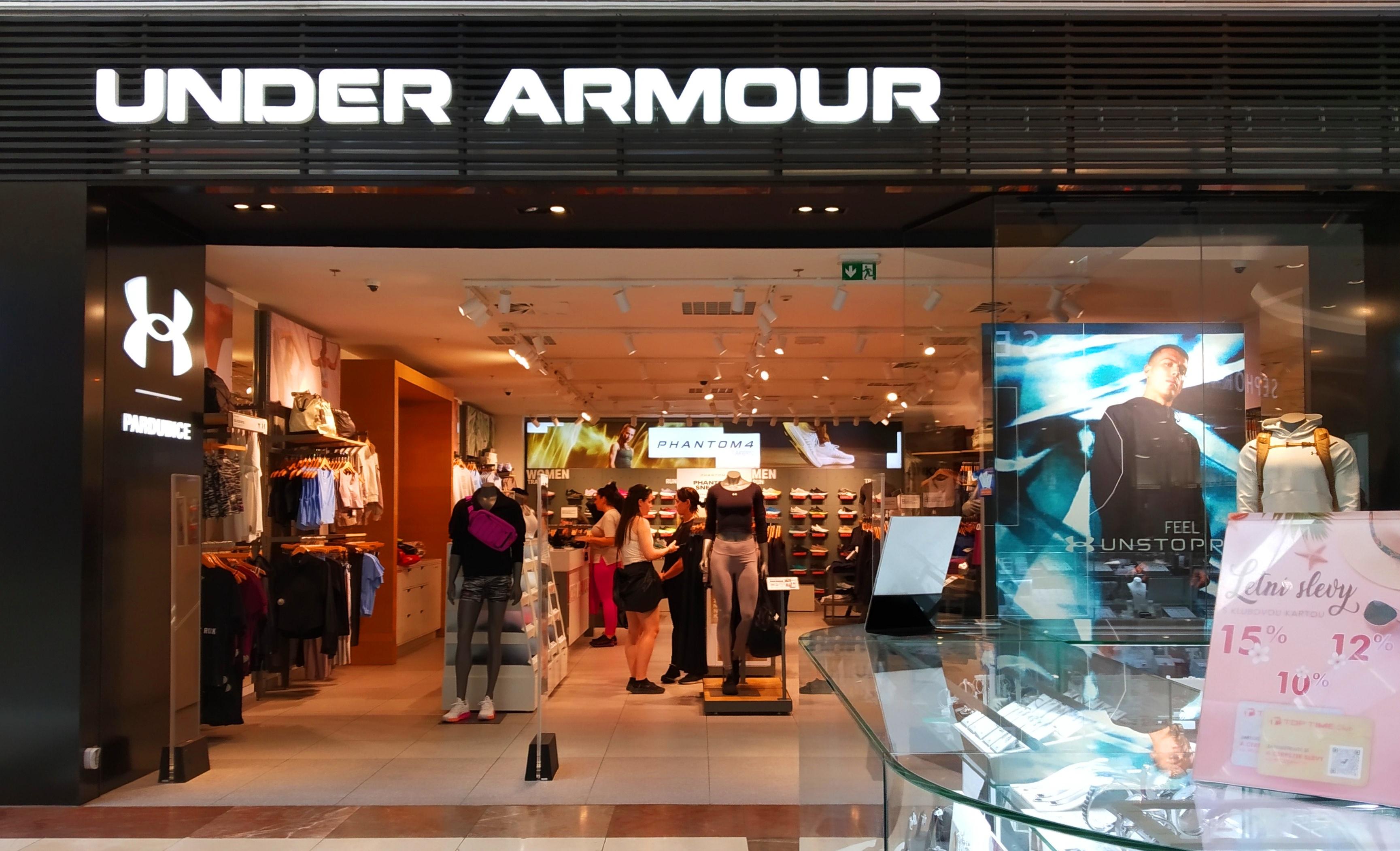 Under Armour Brand House foto 3