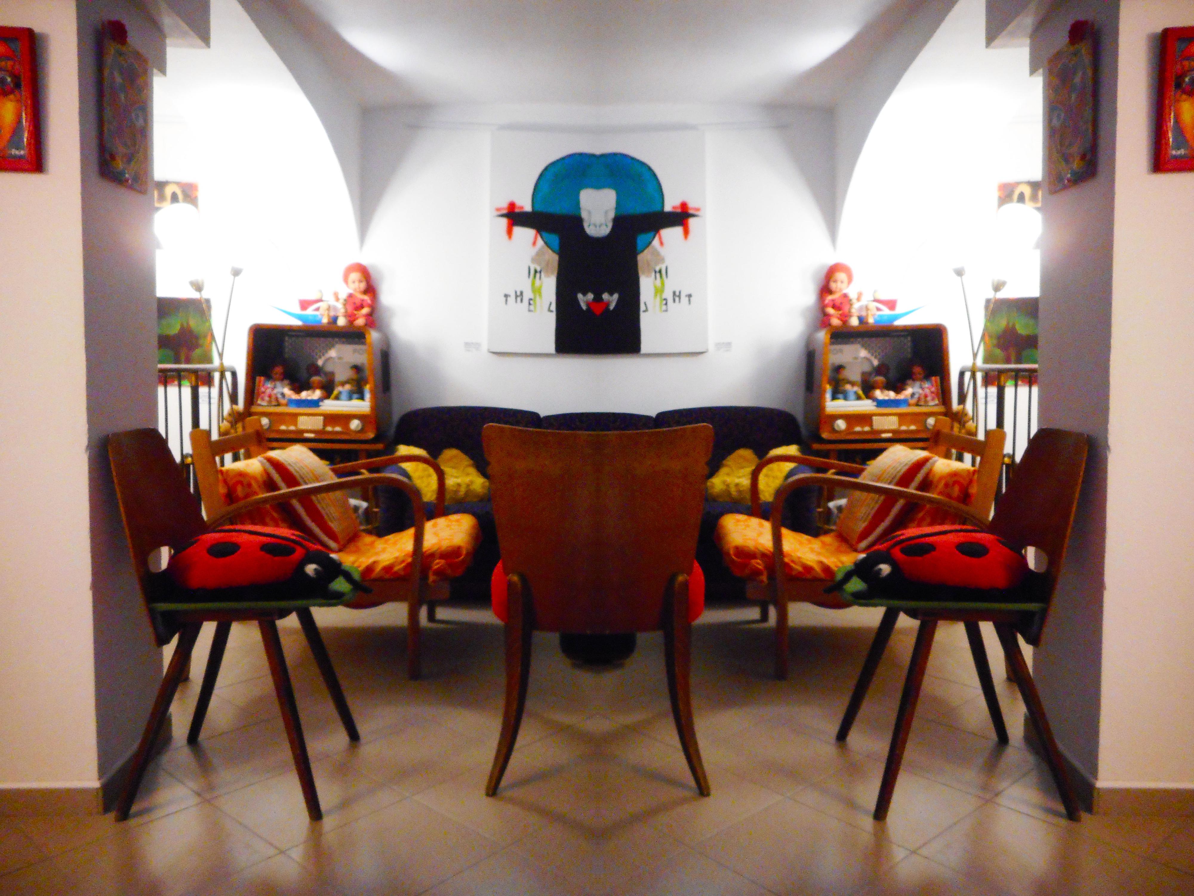 UMAUMA :  Art, Jewelry & Vintage foto 4