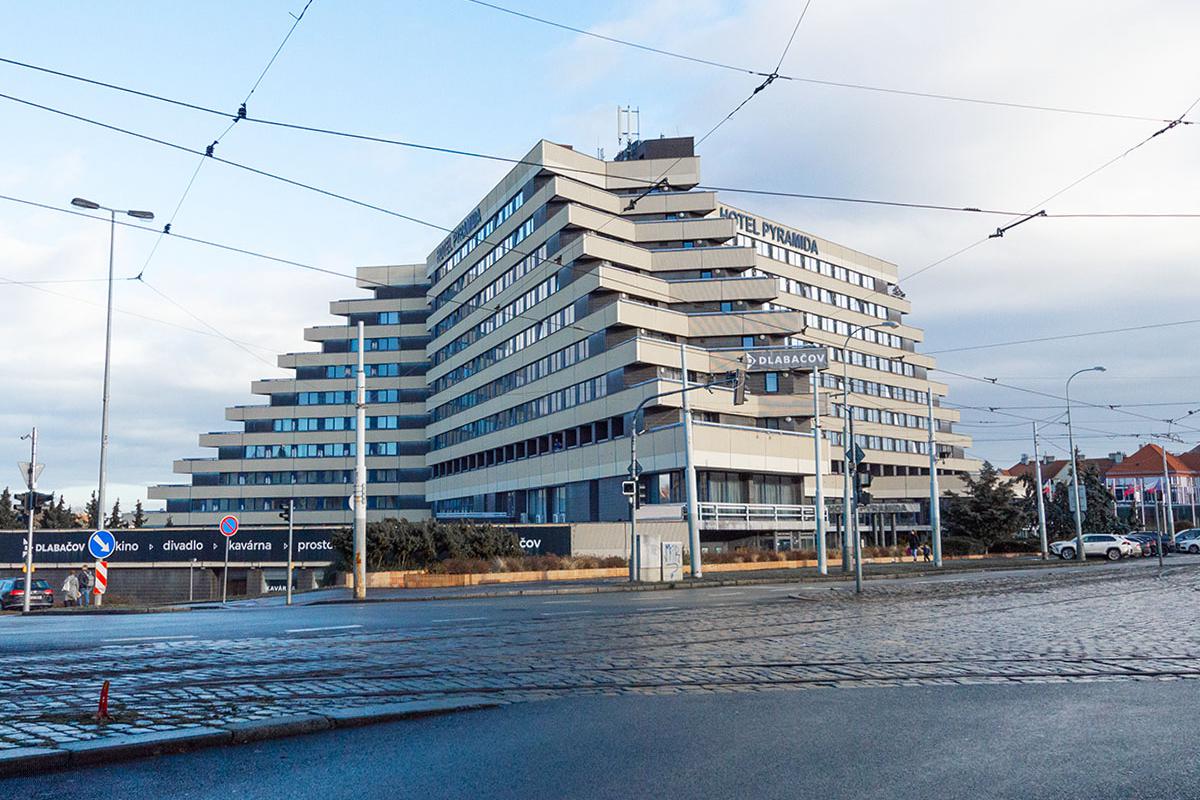 MR.PARKIT - Parking OREA Hotel Pyramida