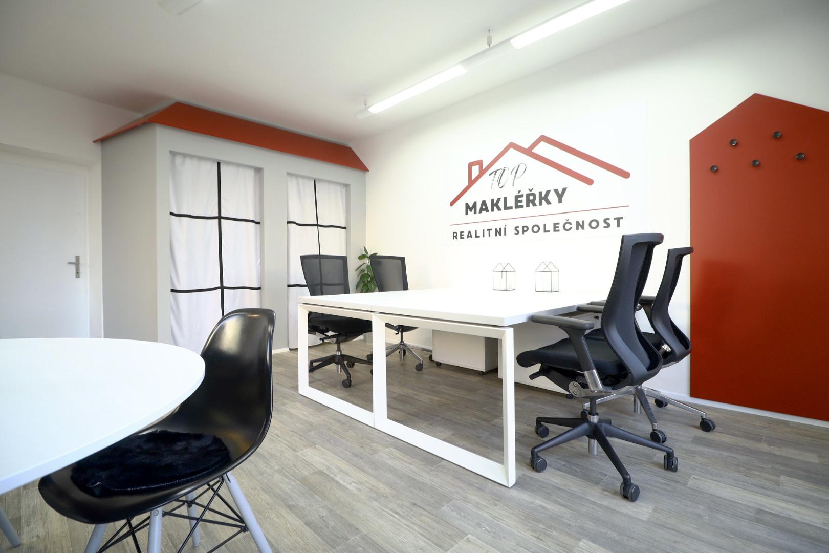 TOP MAKLÉŘKY - Lenka Bitrmanová  - realitní makléřka foto 6