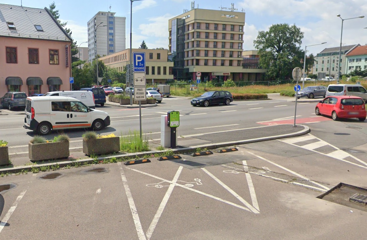 Dobíjecí stanice innogy foto 2