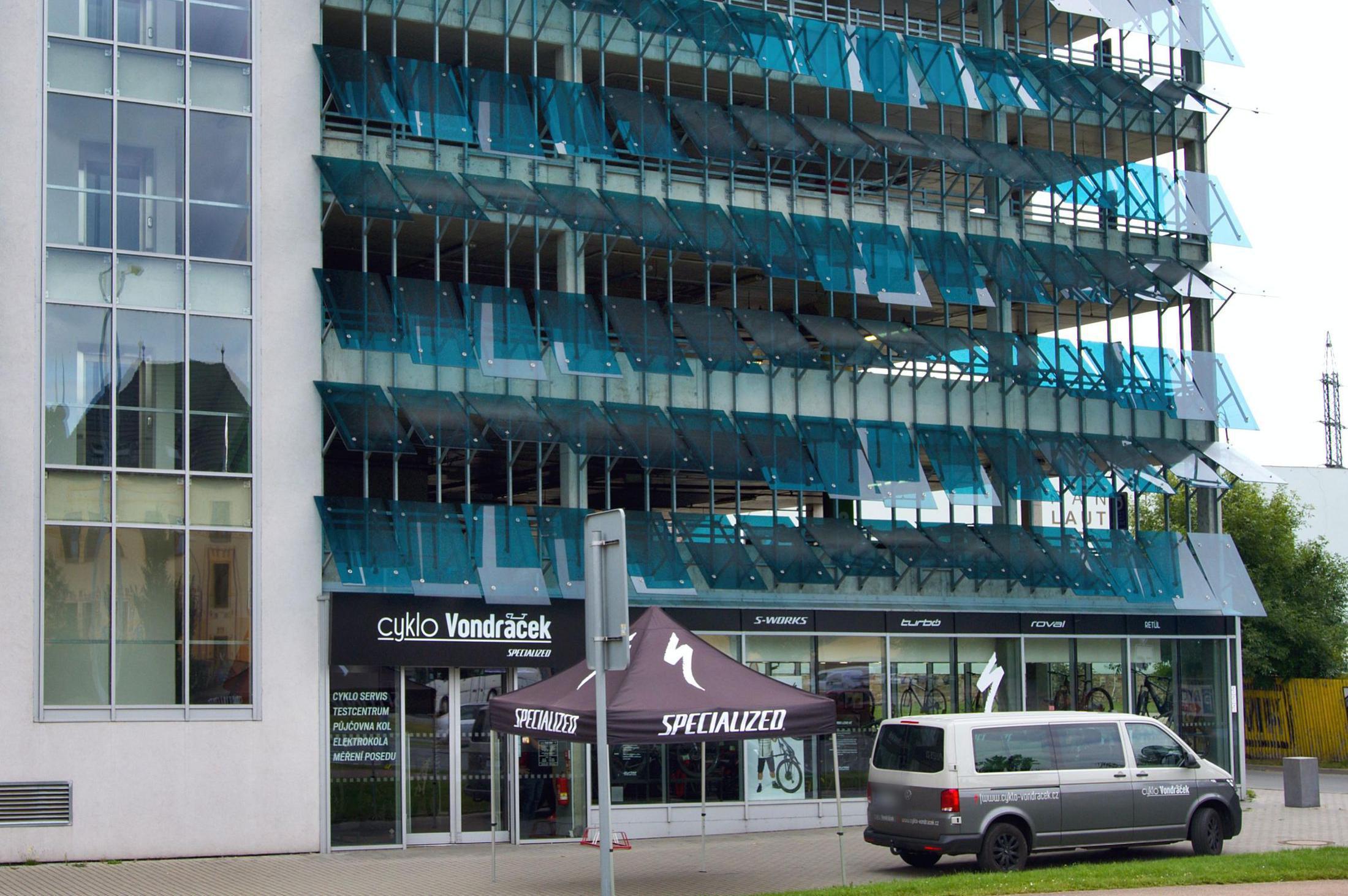 Specialized Concept Store Plzeň - Cyklocentrum Vondráček